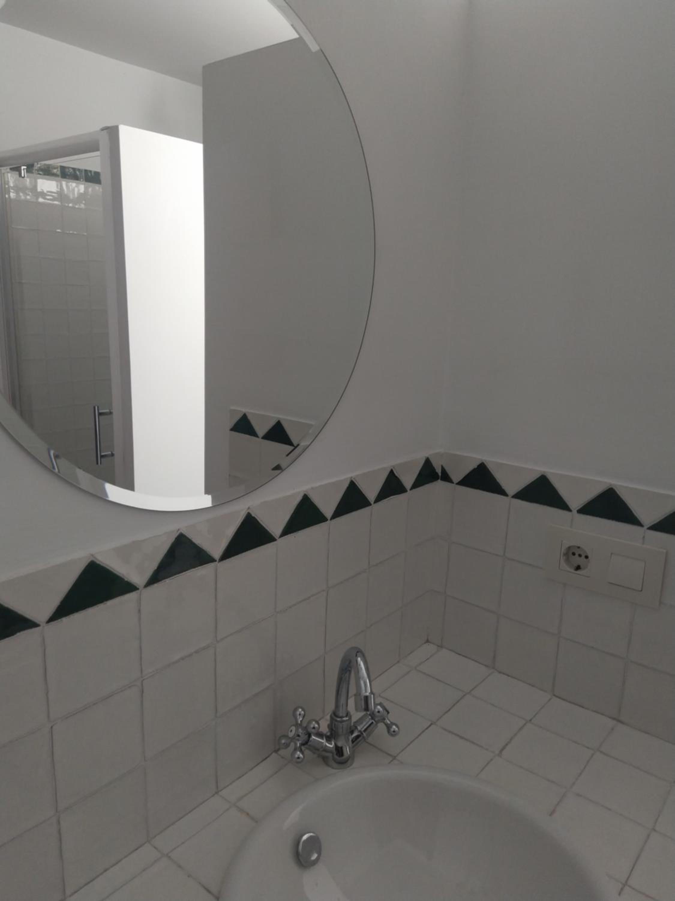 Double Room - Photo 6