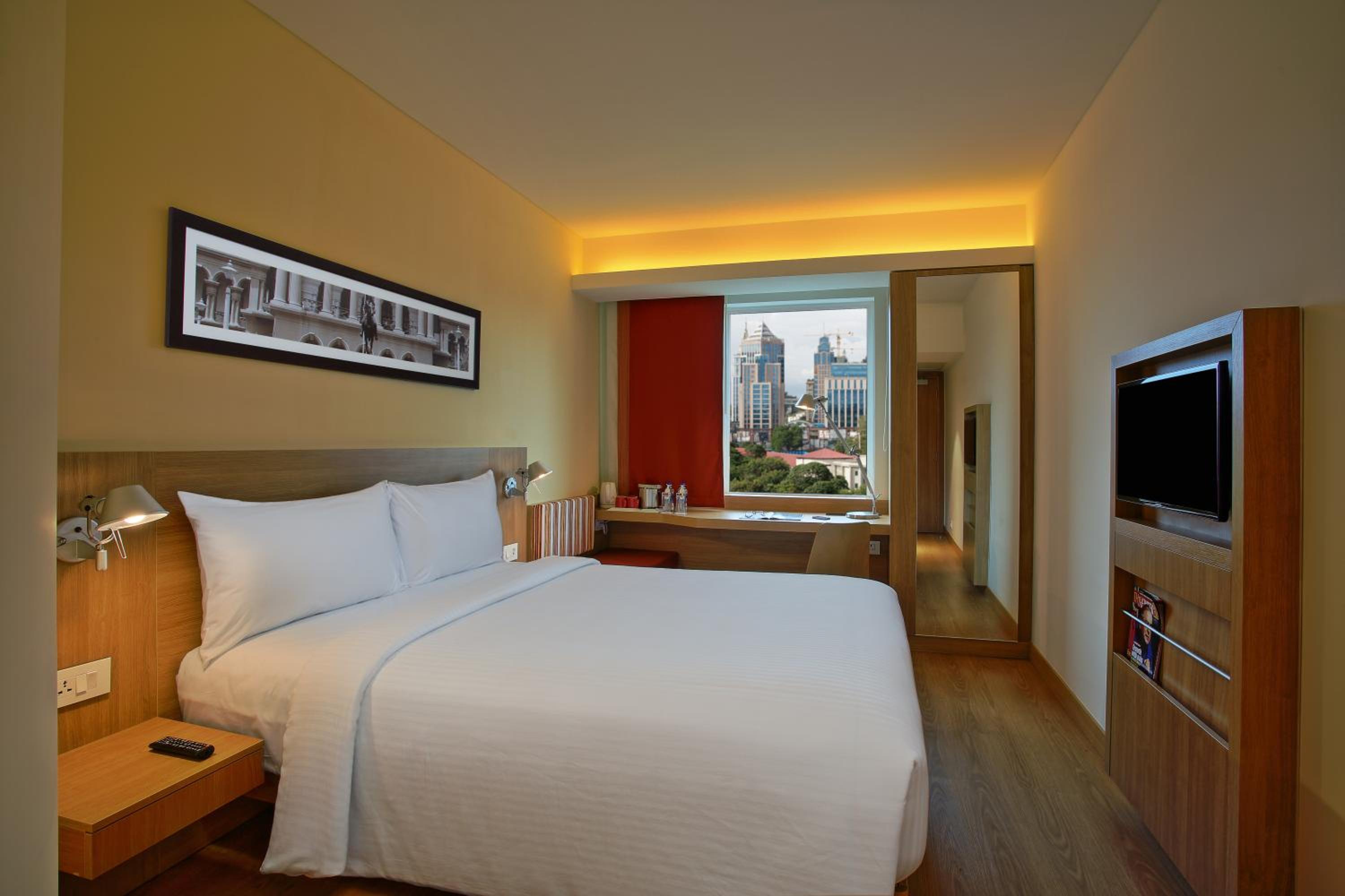 Standard Queen Room with 25% Discount on F&B, 2 Piece Laundry, Happy hours 1+1,Complimentary Early Check-in from 1000hrs and Late Checkout till 1600 (Subject to availability) - Photo 6