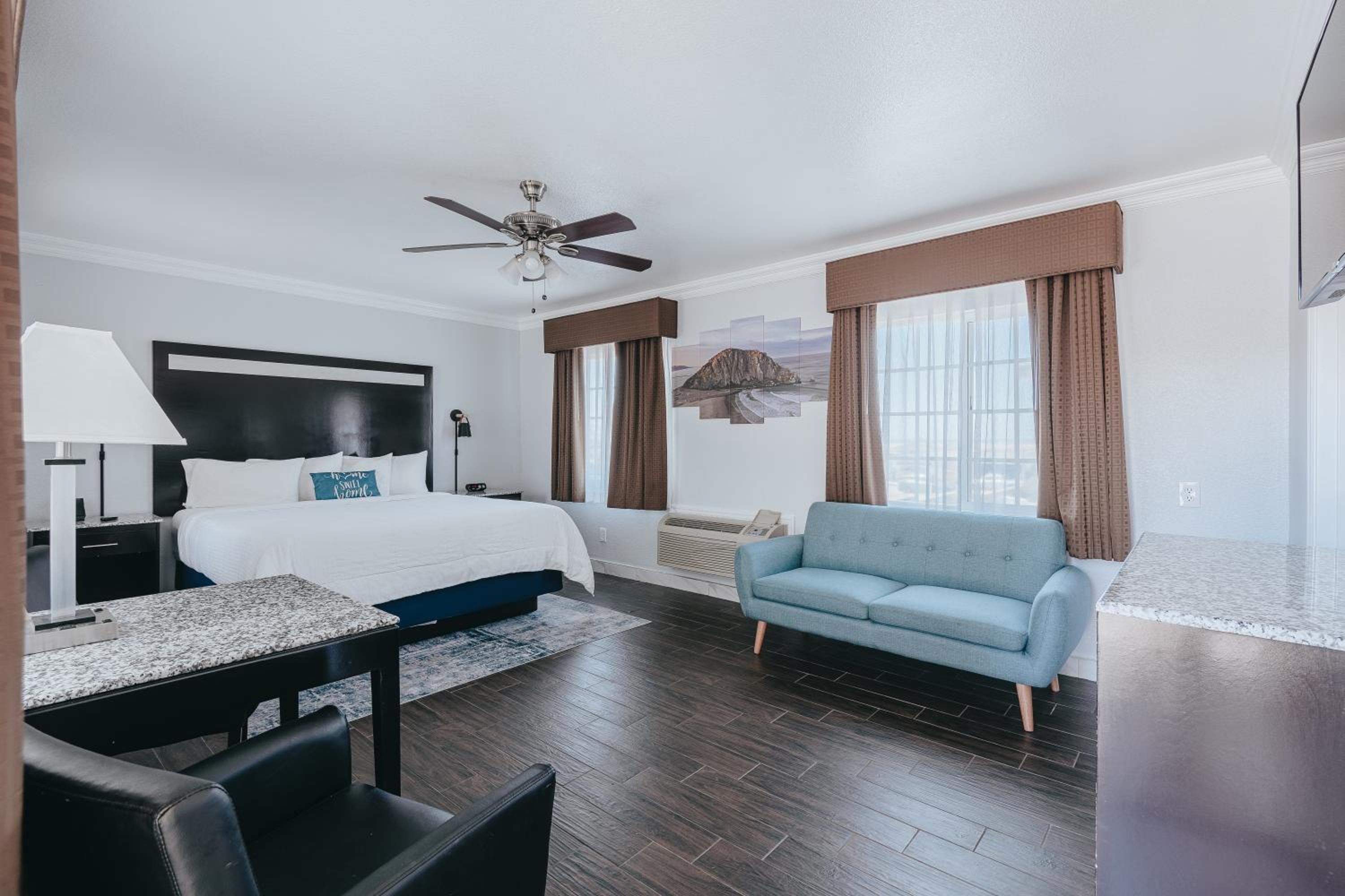 Deluxe Junior King Suite - Downstairs, Non-Smoking, No Pets - Photo 9