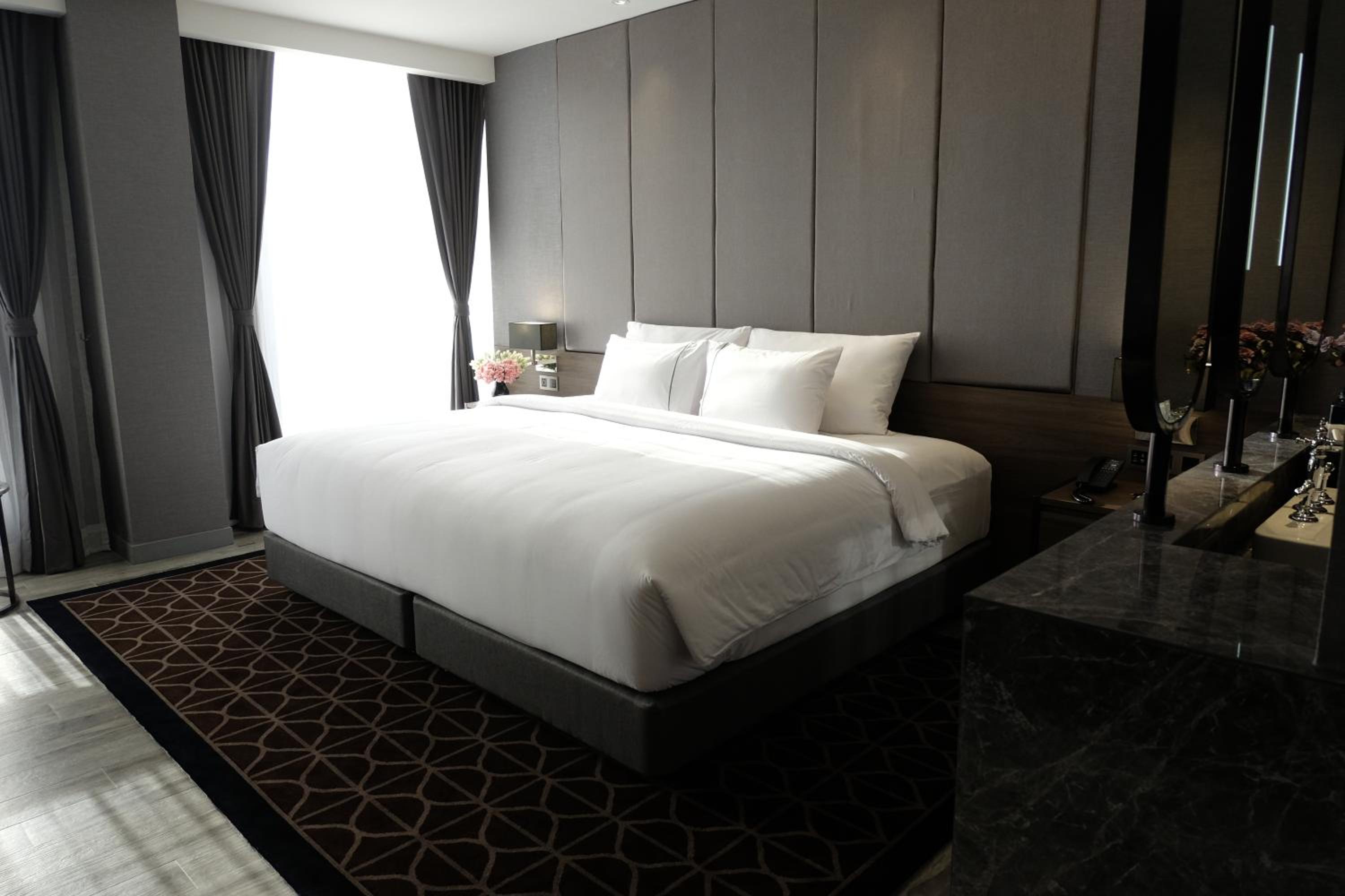 Executive Suite photo 3