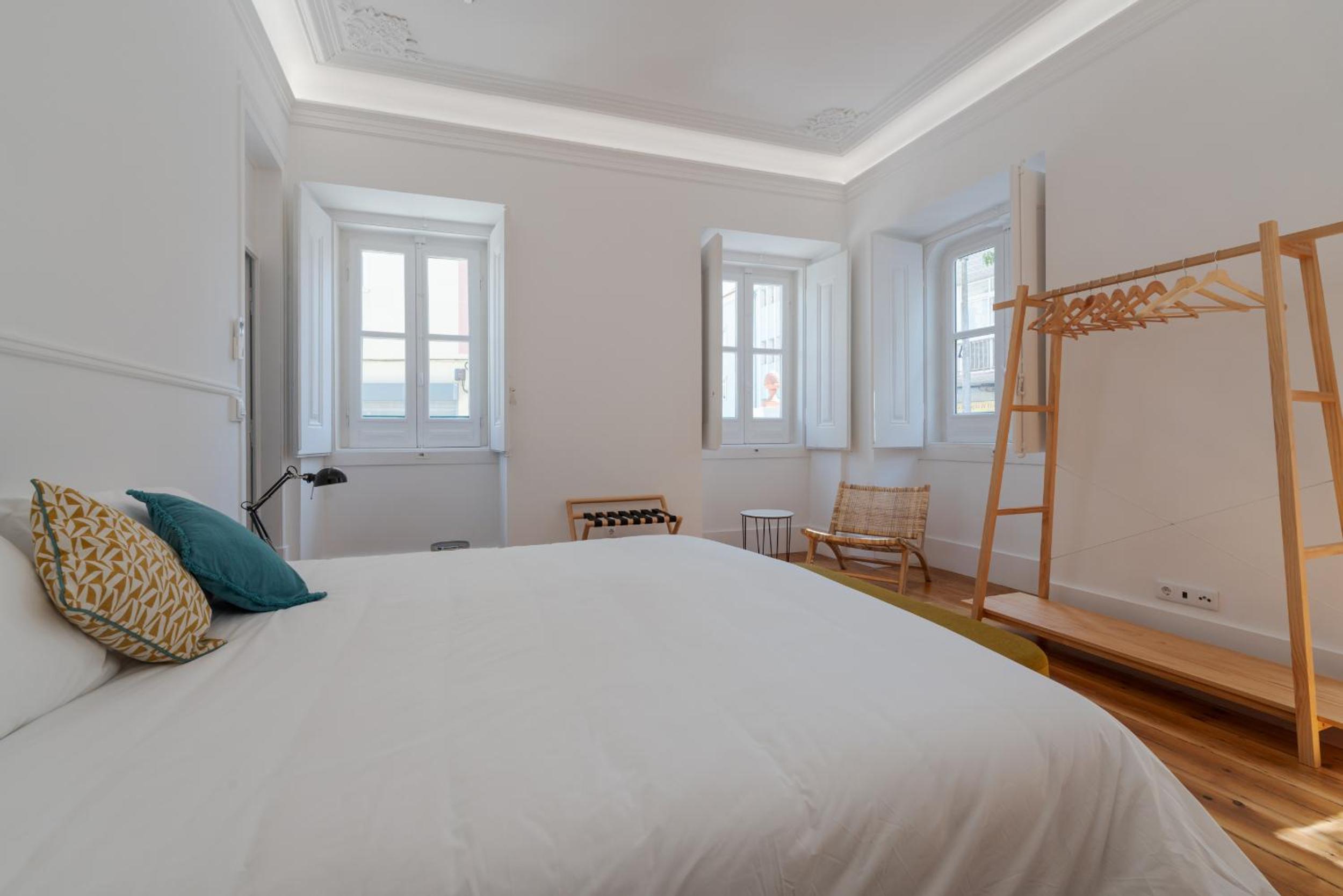 Deluxe Double or Twin Room - Photo 19