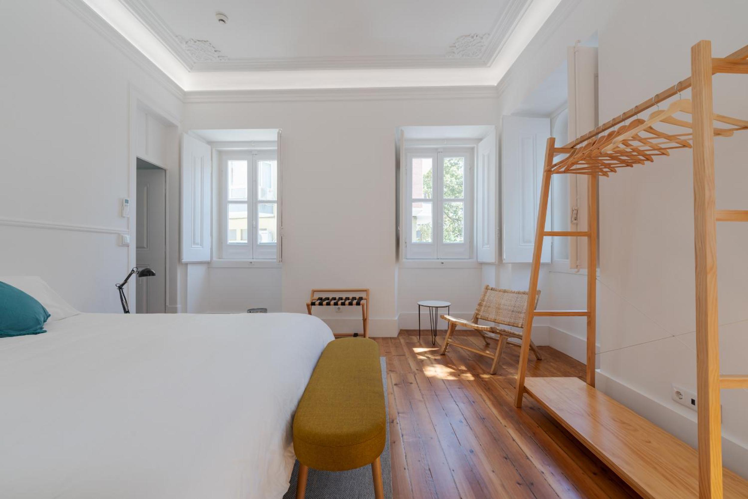 Deluxe Double or Twin Room - Photo 8