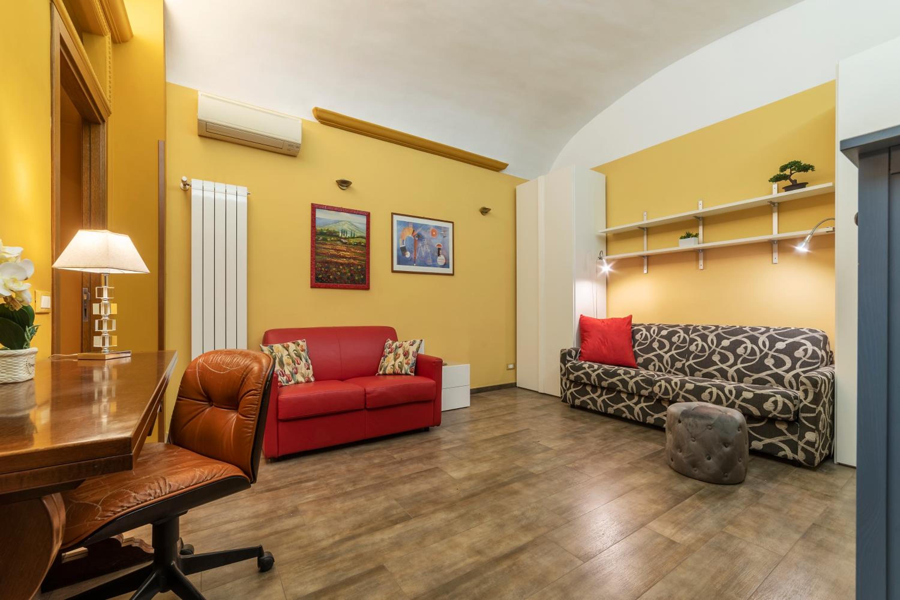 Studio Apartment