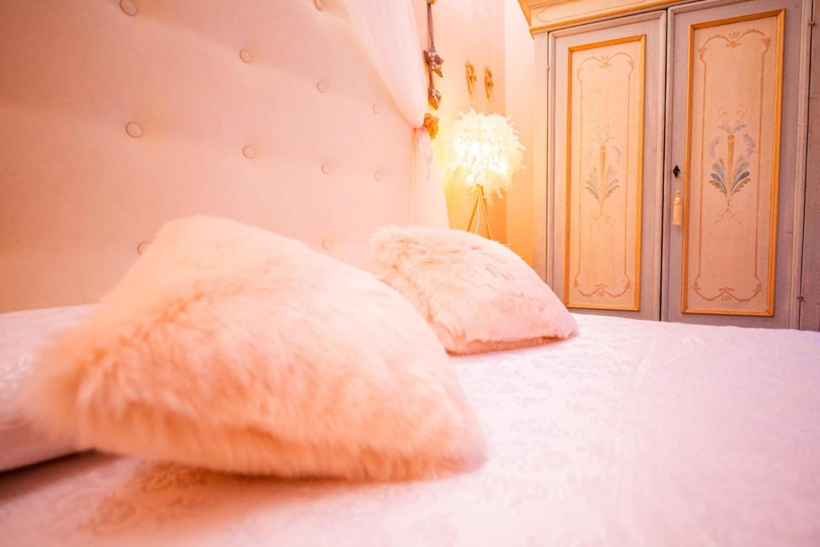 Large Double Room photo 1