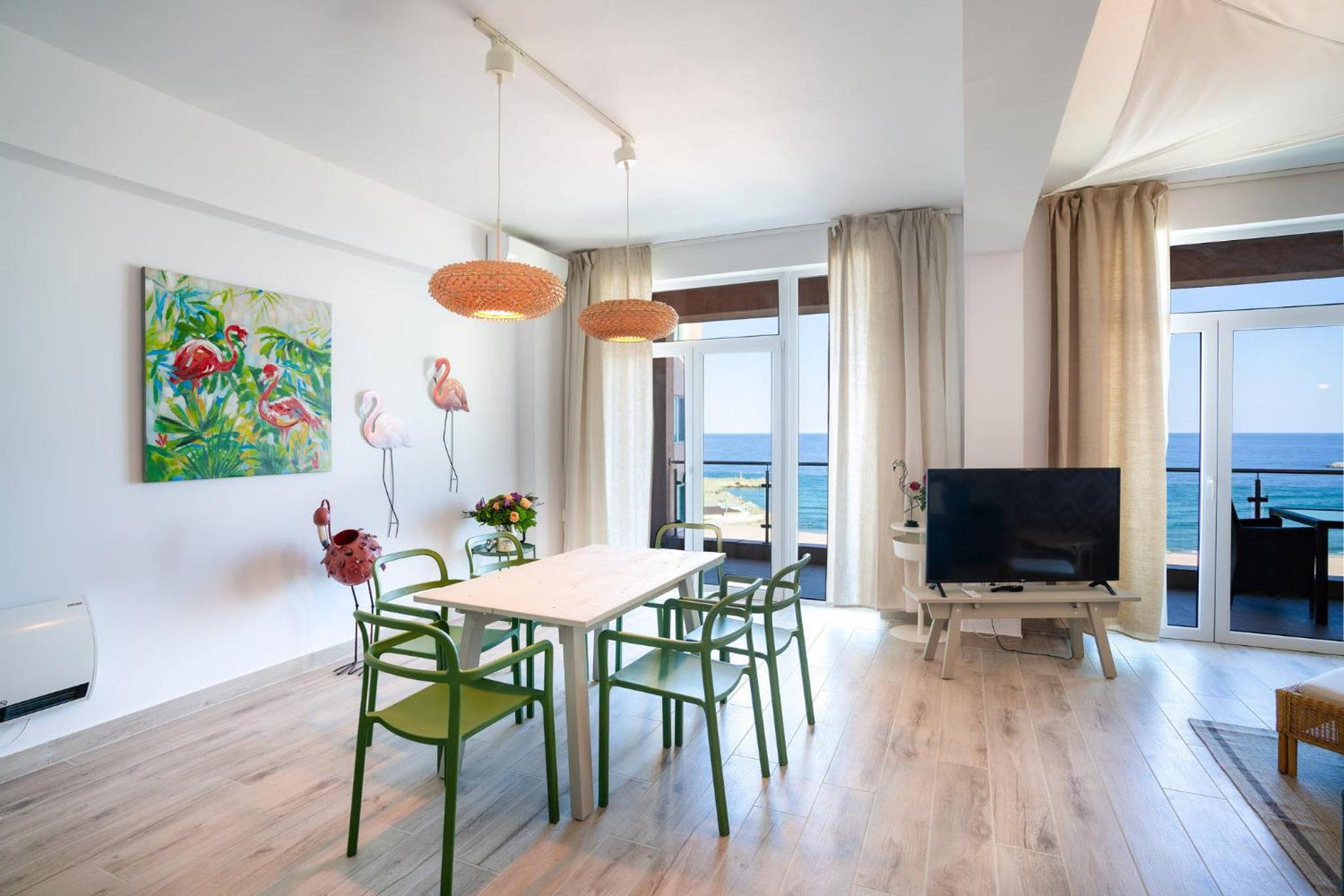 Two-Bedroom Apartment with Sea View - Photo 7