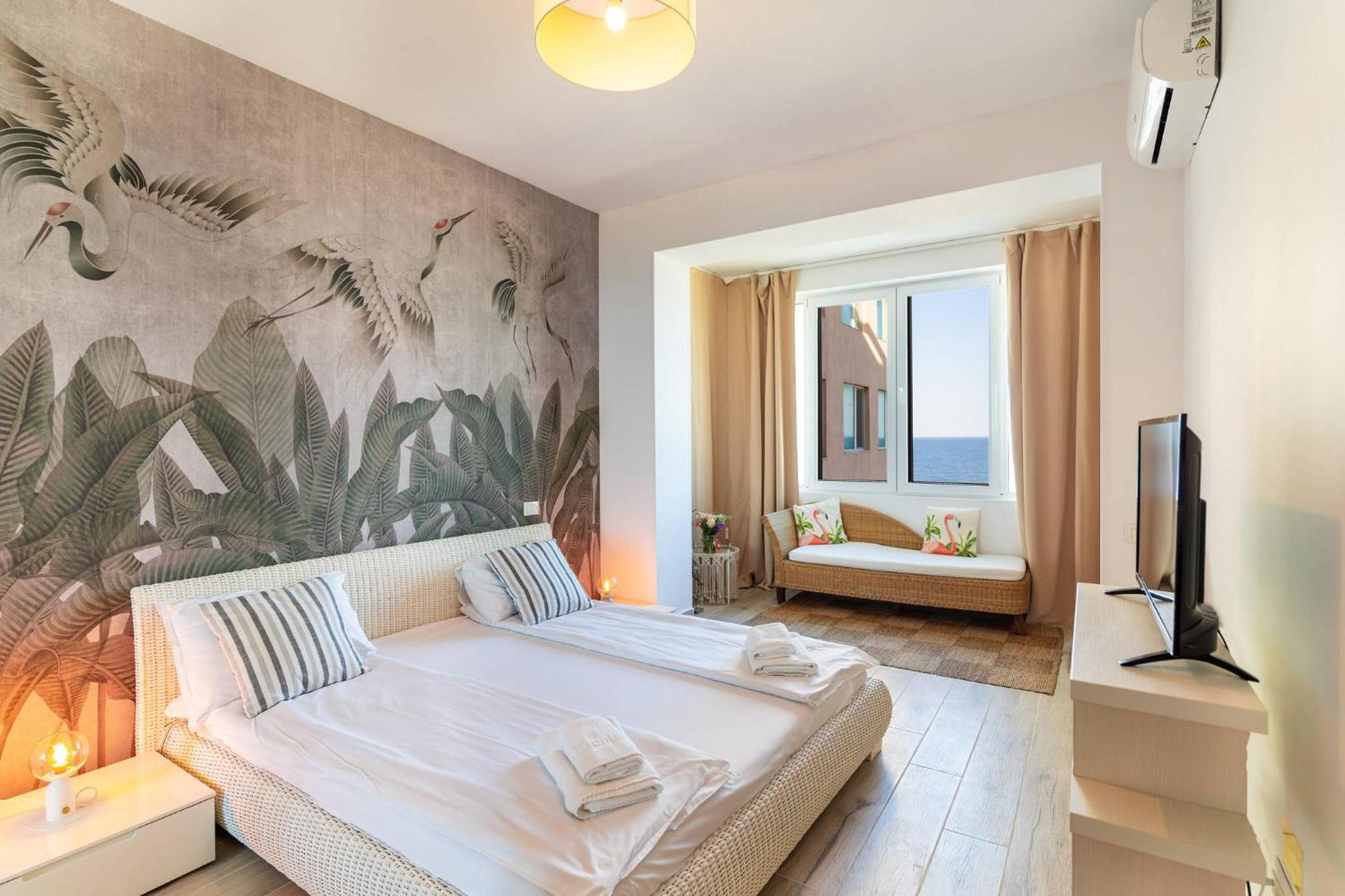 Two-Bedroom Apartment with Sea View - Photo 10