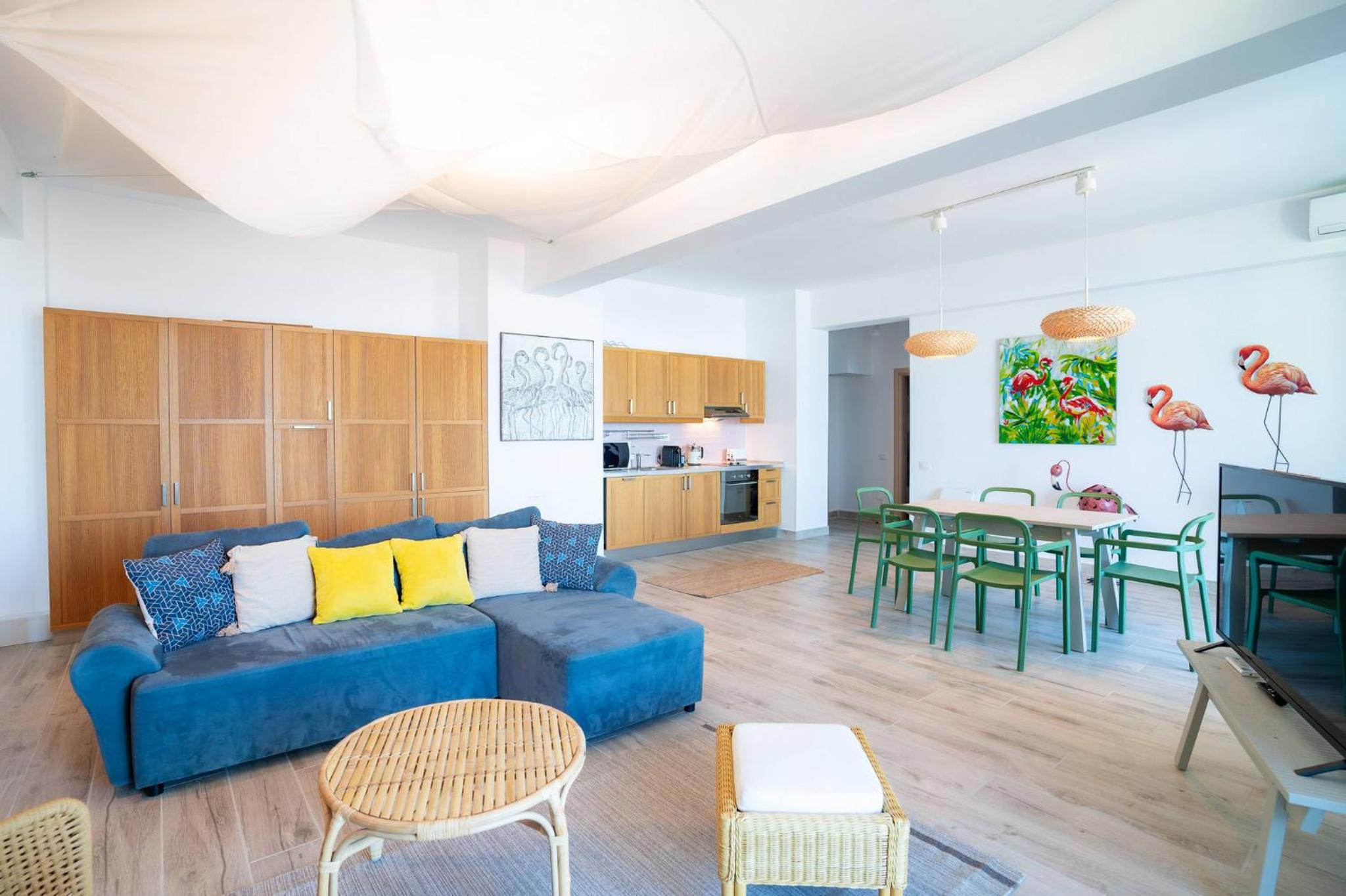 Two-Bedroom Apartment with Sea View - Photo 21