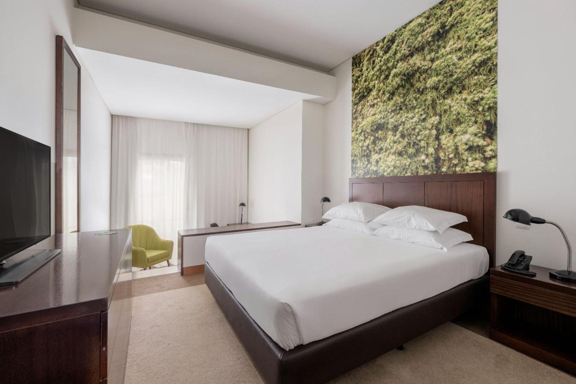 Double or Twin Room with Extra Bed
