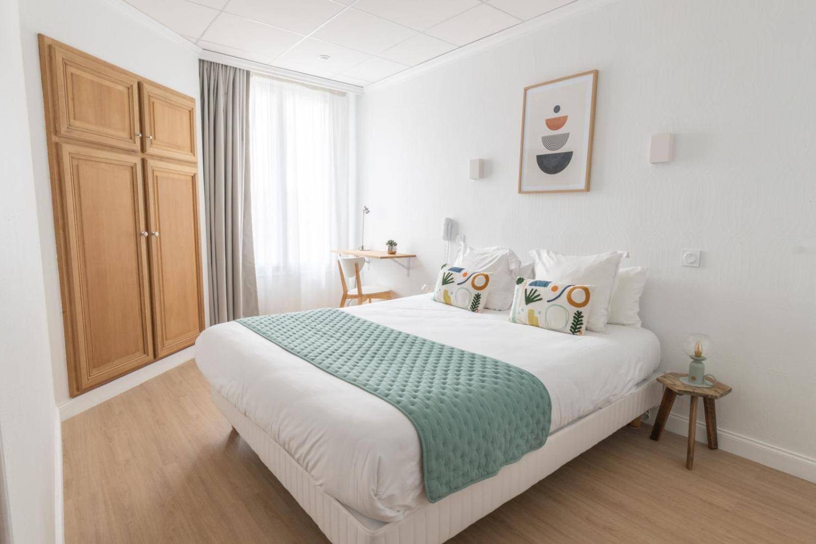 Double Room - Photo 28
