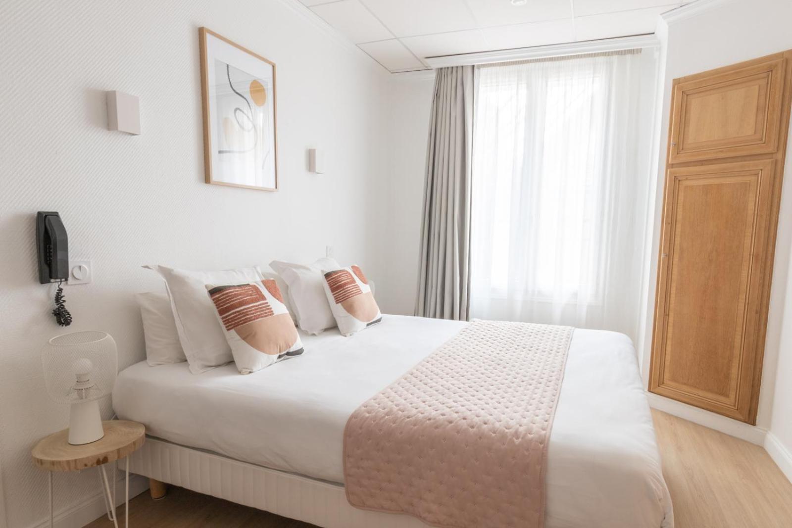 Double Room - Photo 26
