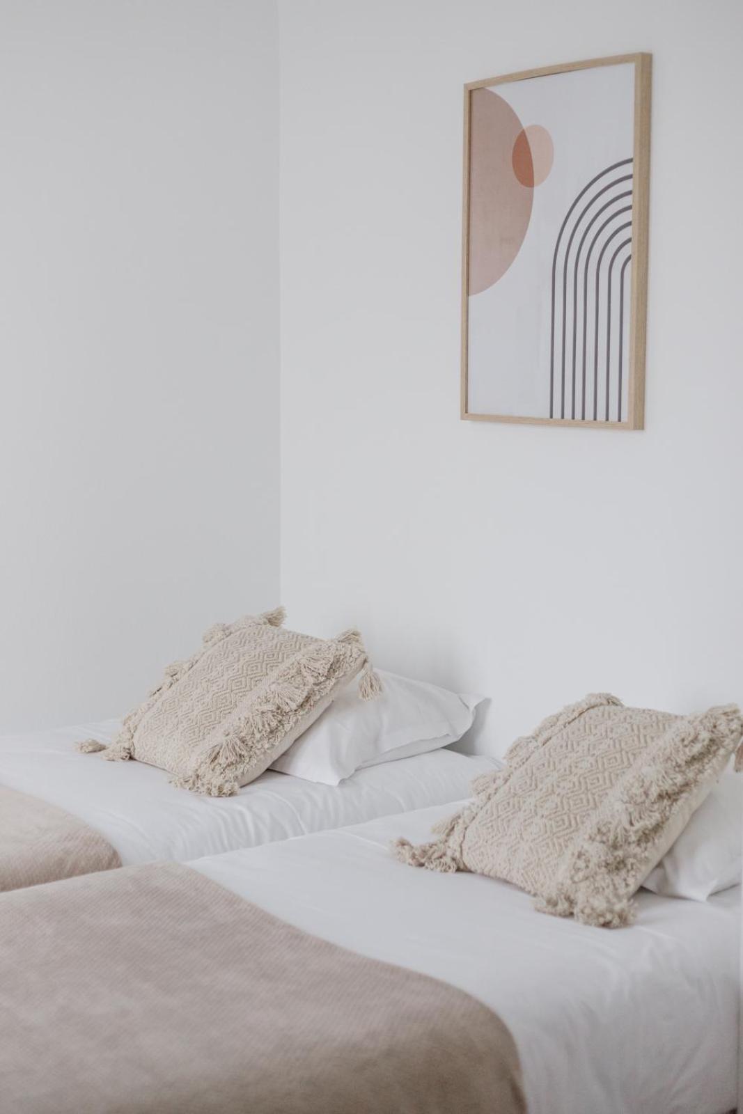 Quadruple Room - Photo 9
