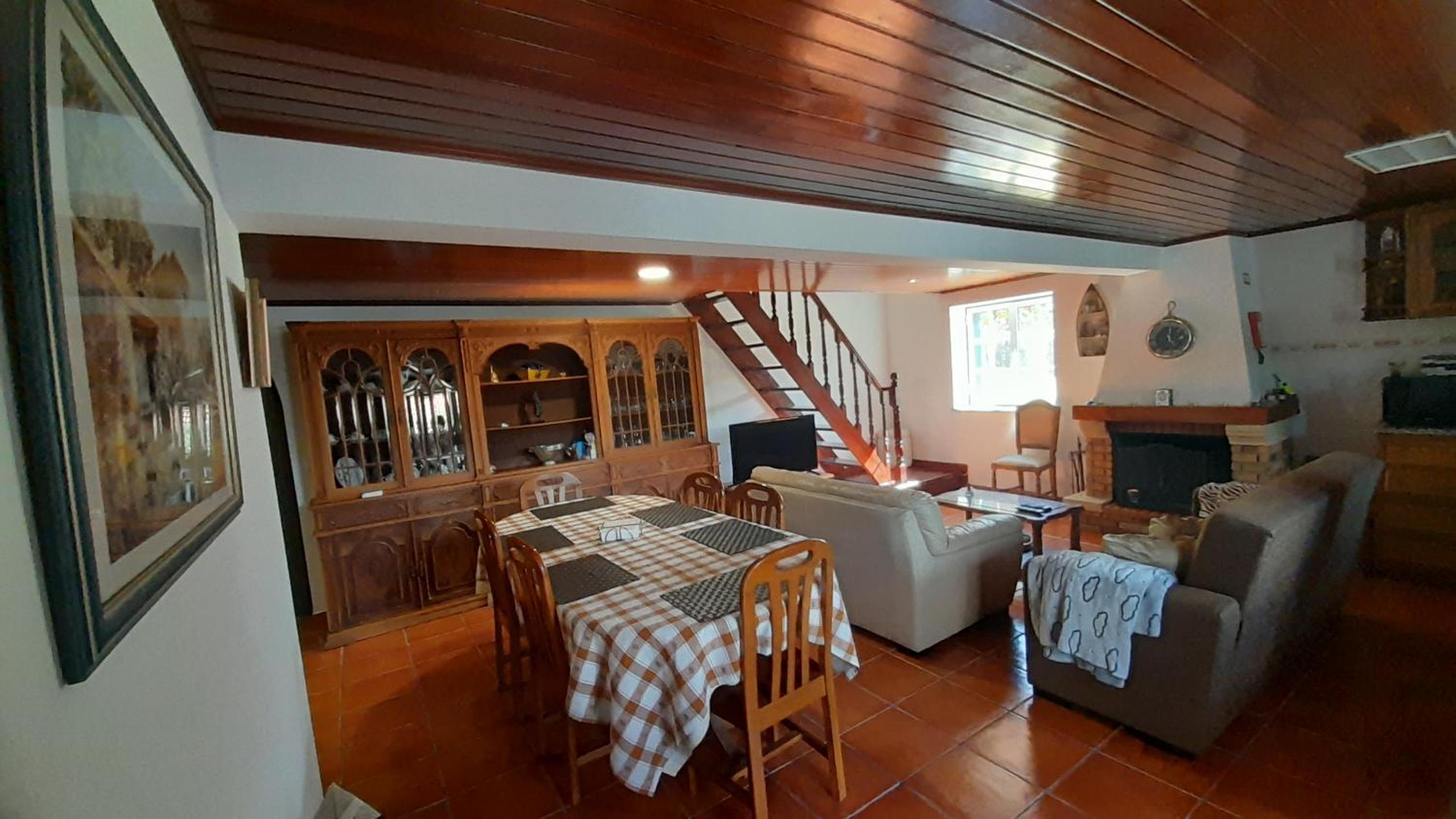 Two-Bedroom House - Photo 5