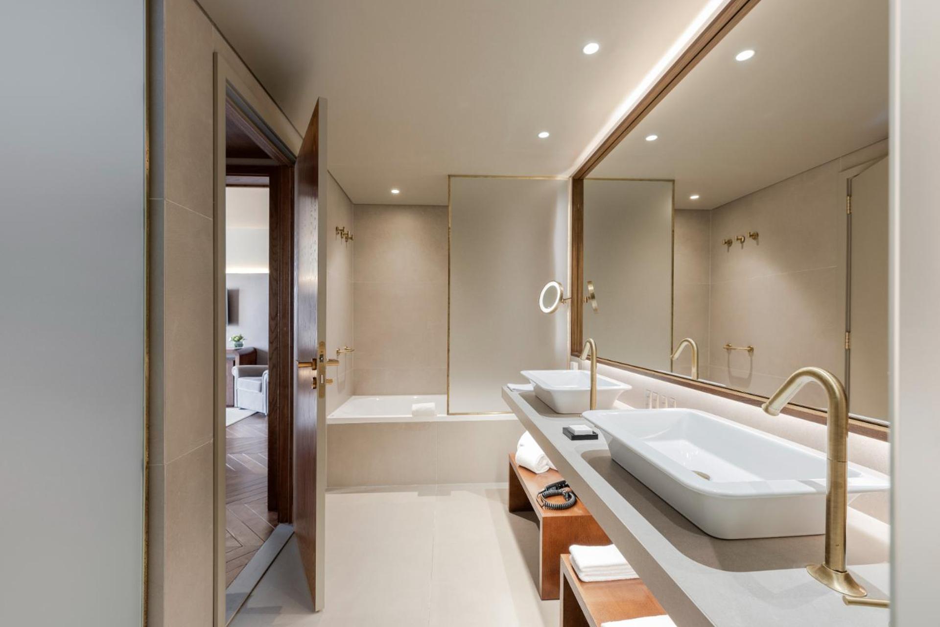 Suite with Ocean View - Photo 4