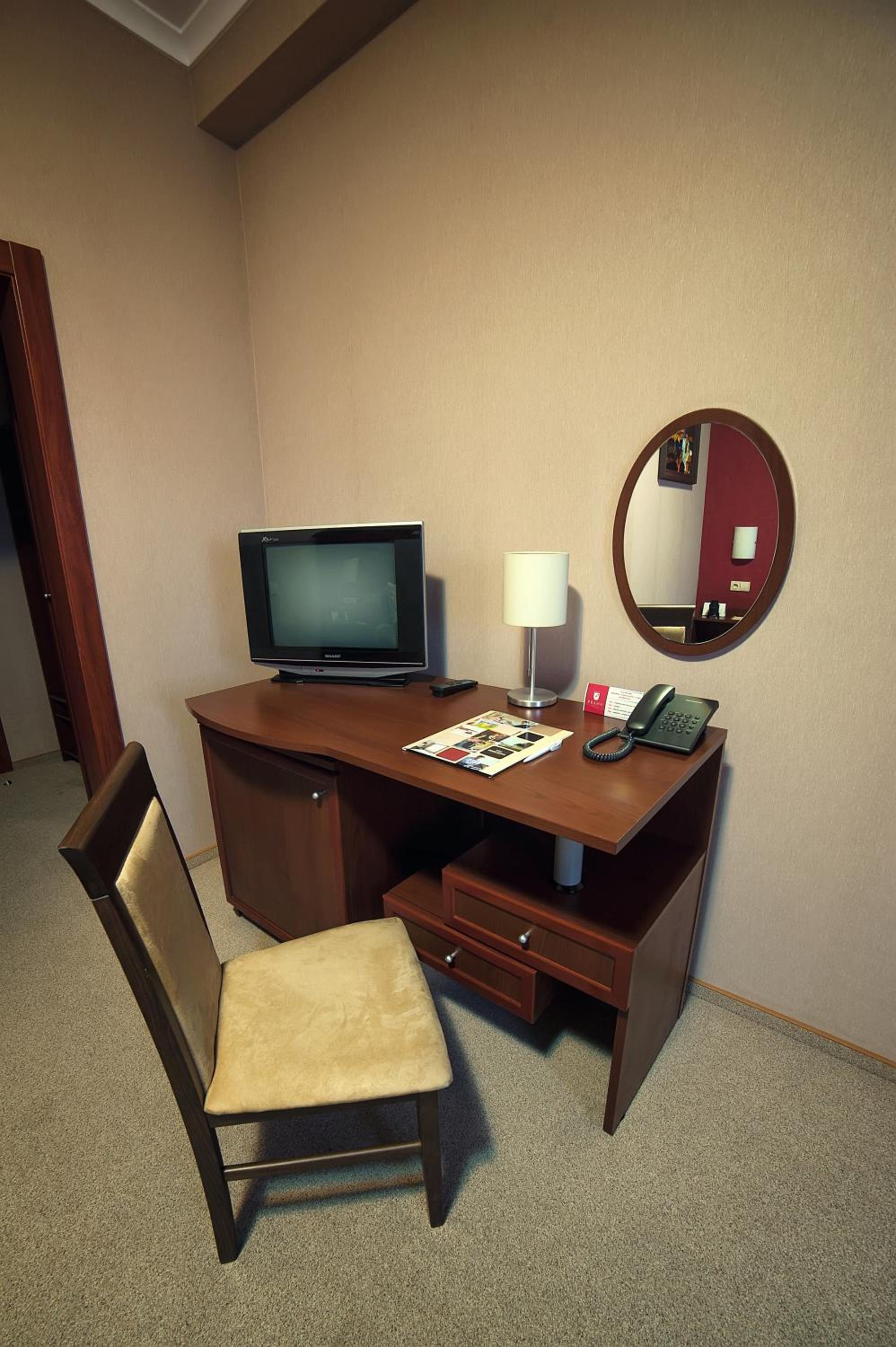 Standard Twin Room photo 2