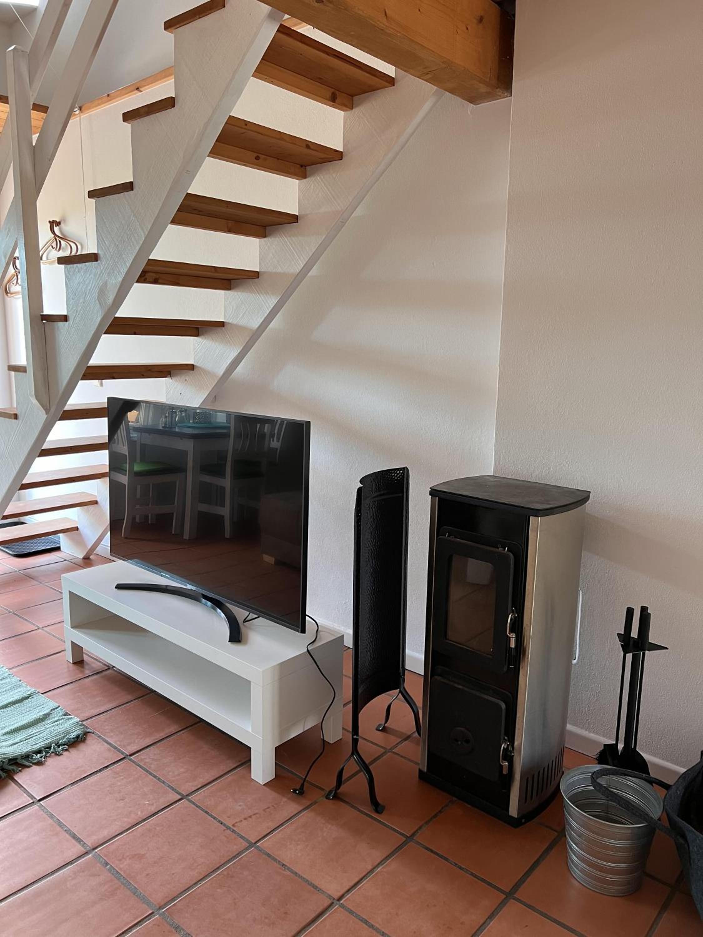 One-Bedroom Apartment - Photo 15