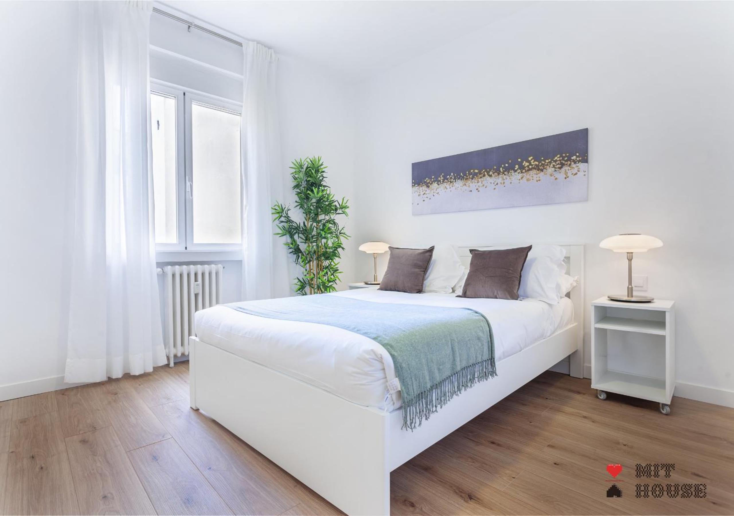 Cuatro habitaciones con terraza I