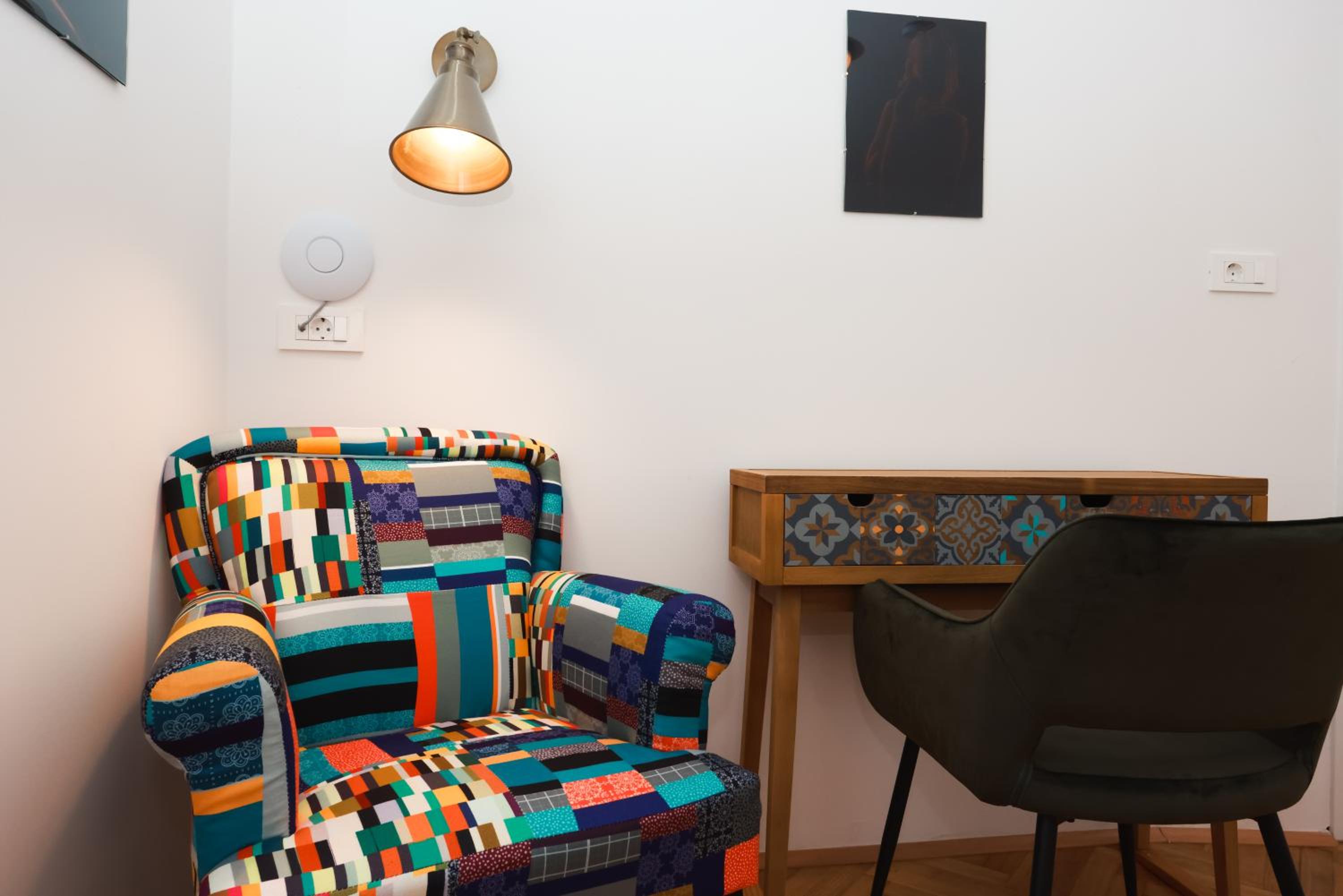 One-Bedroom Apartment - Photo 9