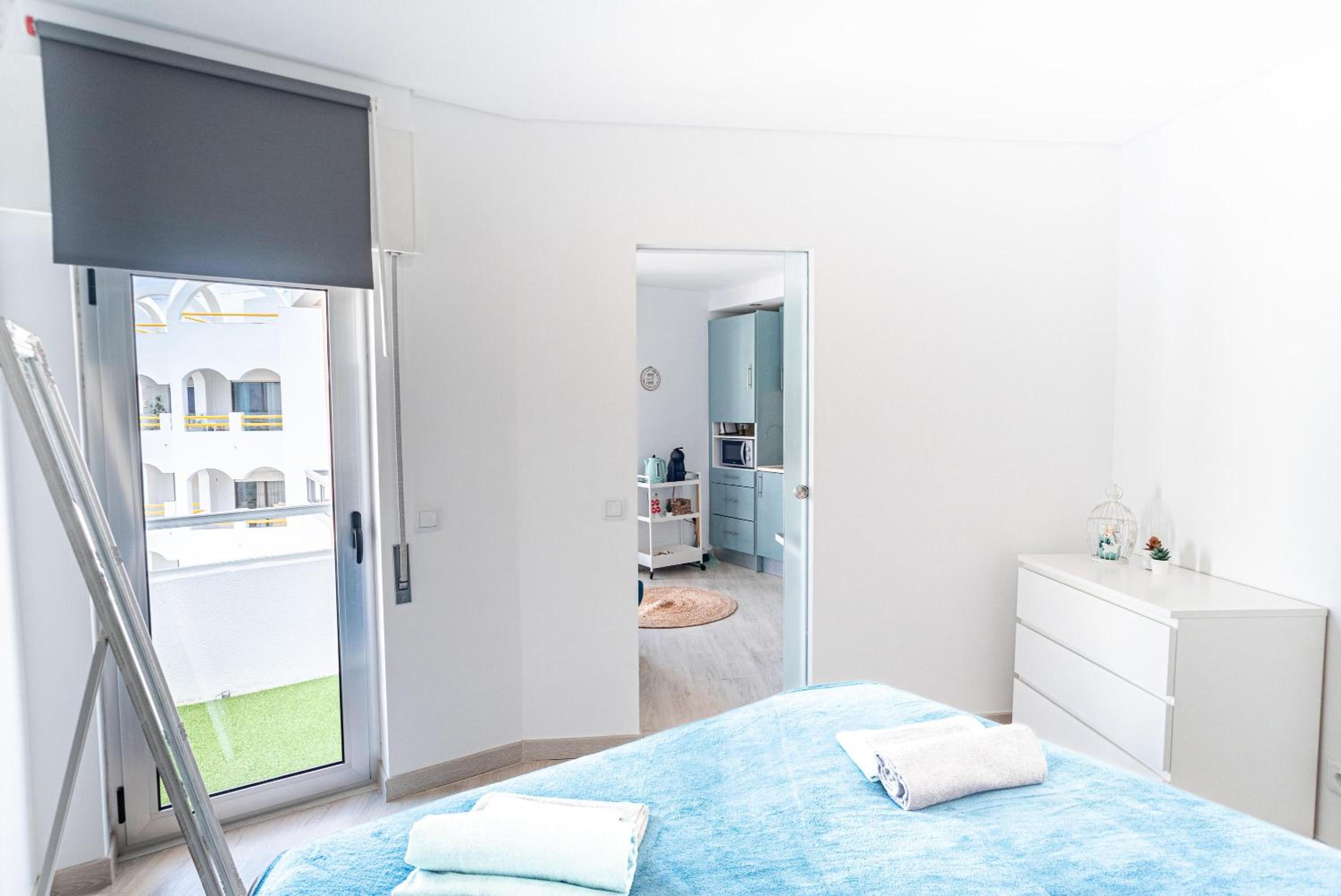 Superior One-Bedroom Apartment with Balcony - Photo 18