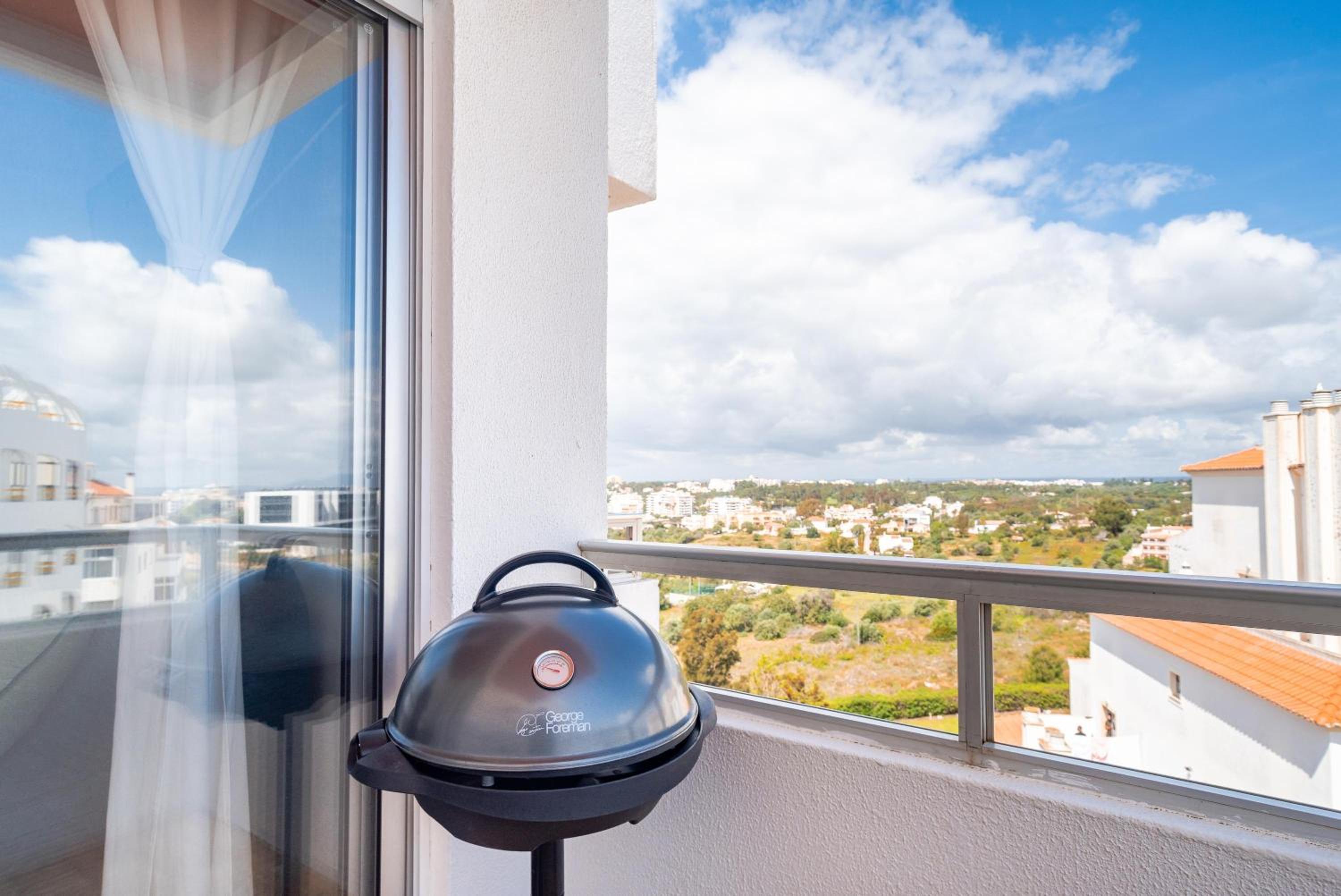 Superior One-Bedroom Apartment with Balcony - Photo 6