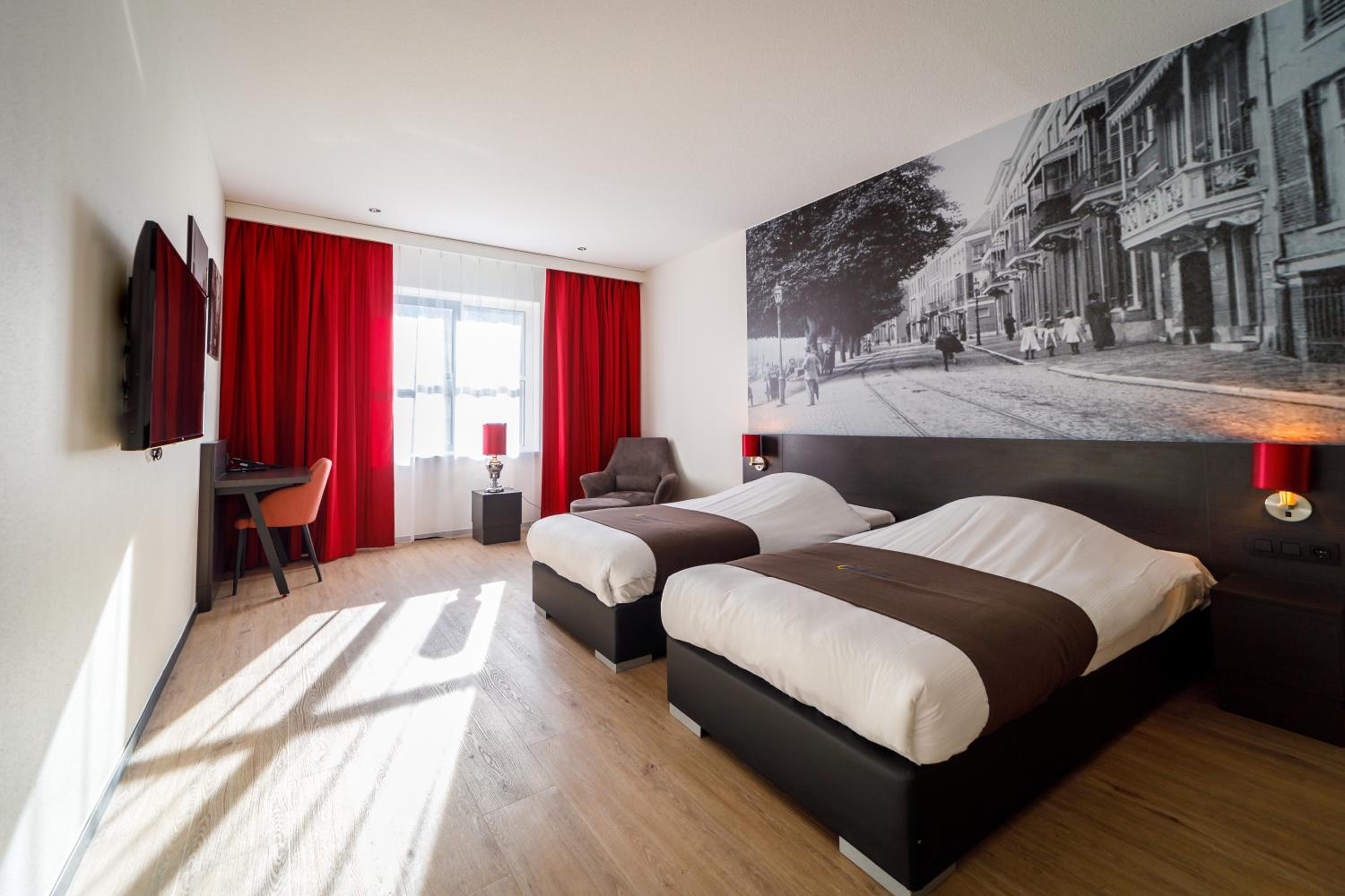 Deluxe Twin Room photo 1