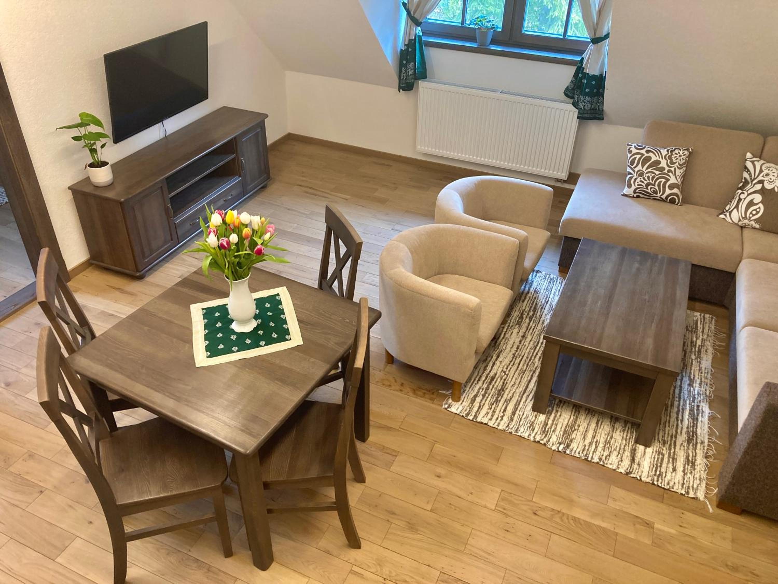 Two-Bedroom Apartment - Photo 8