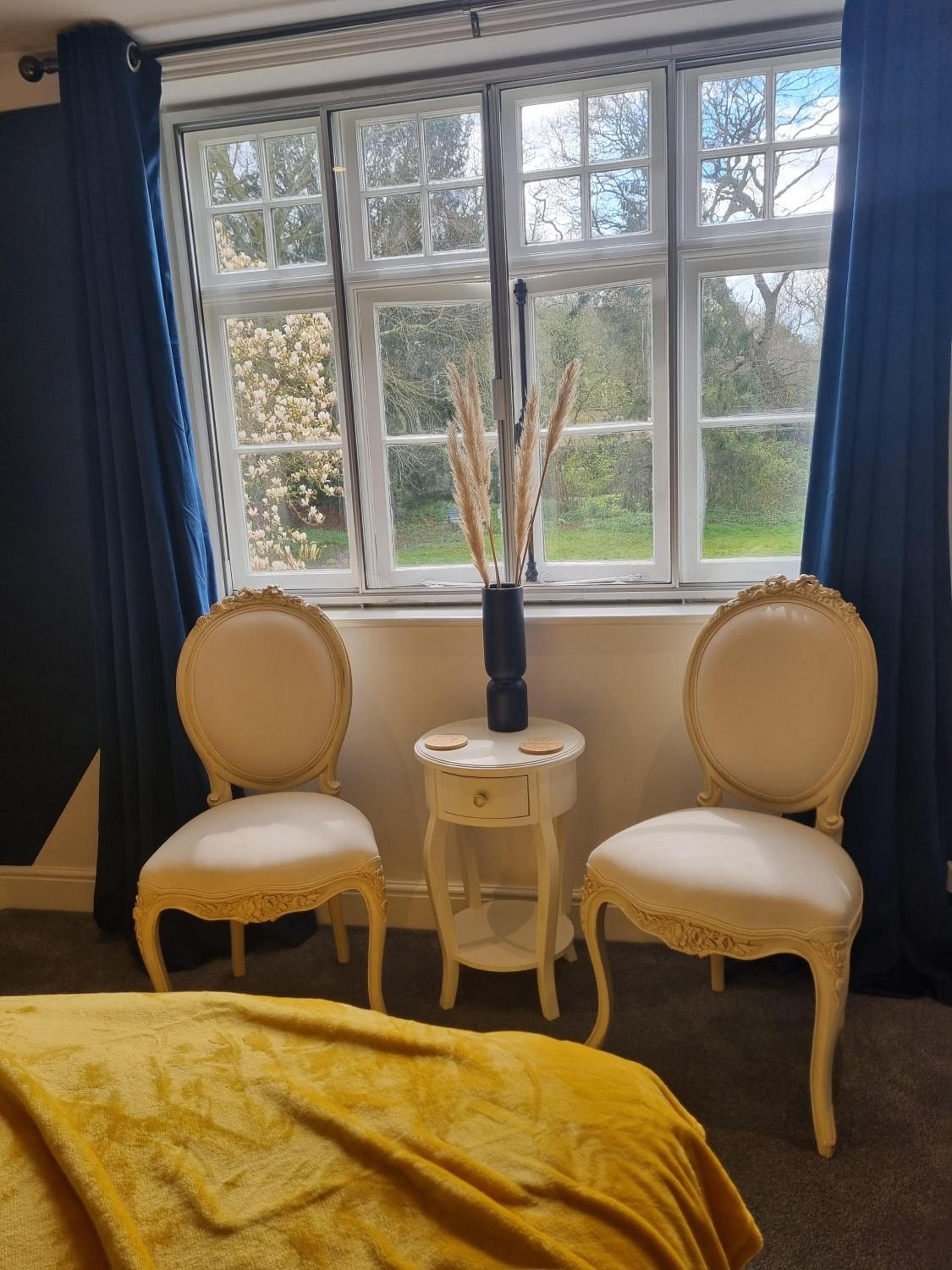 Twin Room with Garden View - Photo 4