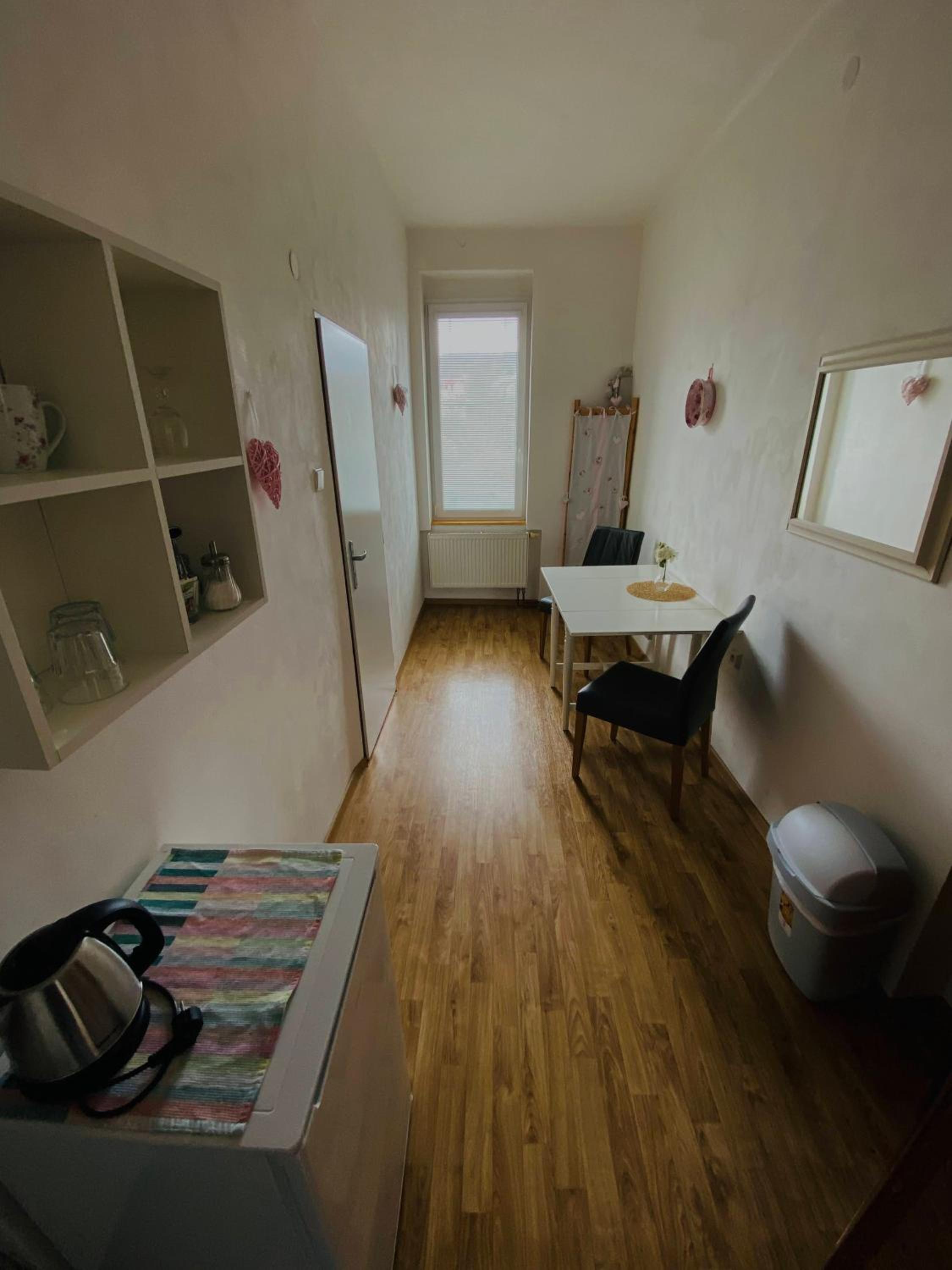 Double Room with Extra Bed - Photo 9