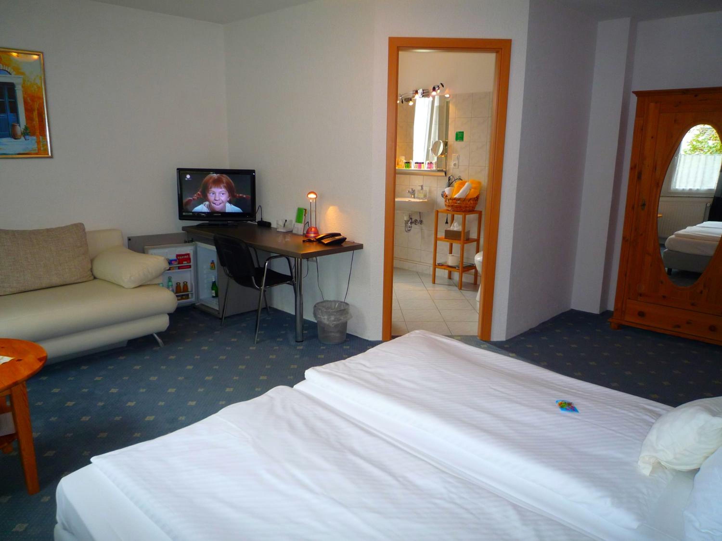 Double Room - Photo 3