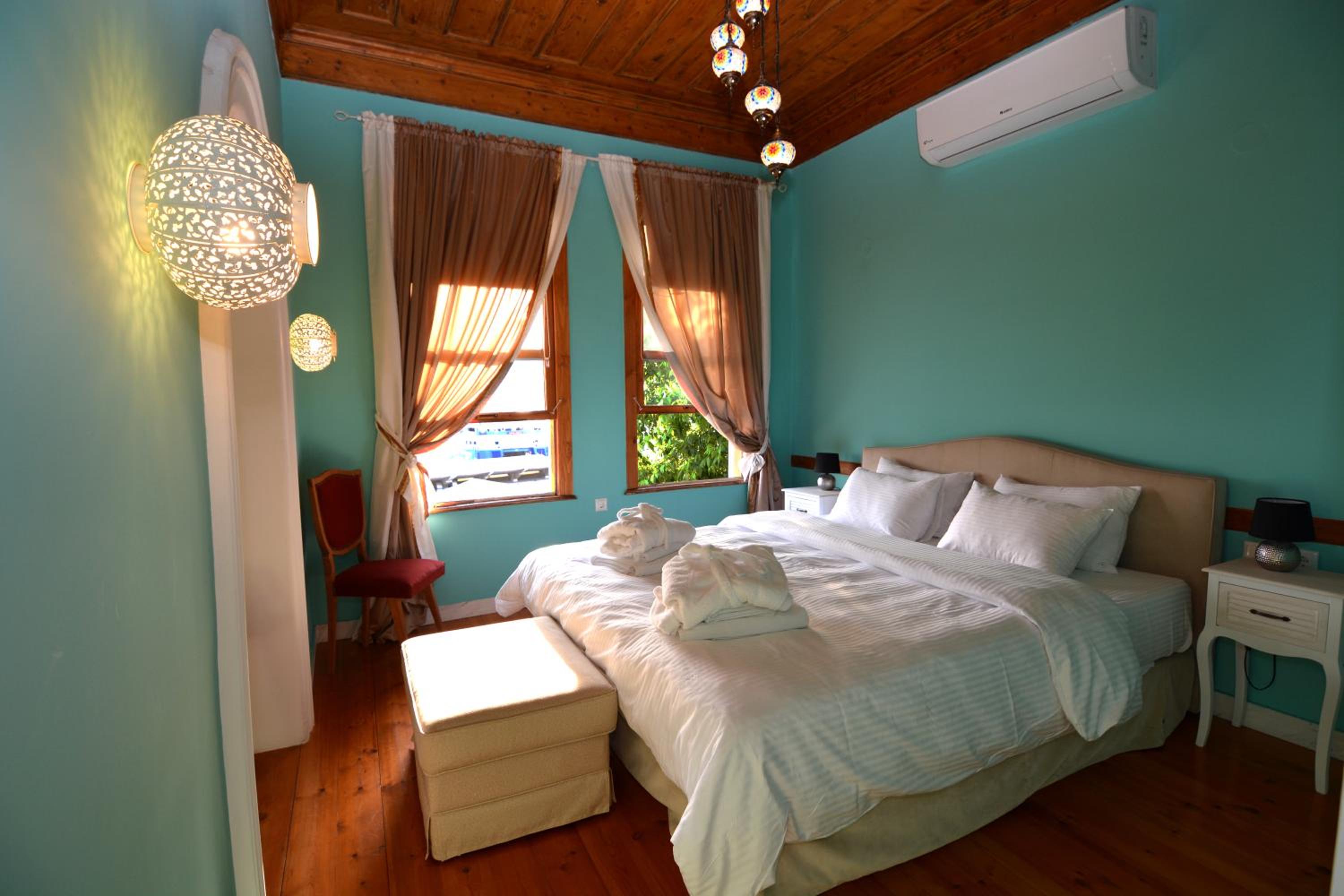 Apartment with Sea View - Photo 14