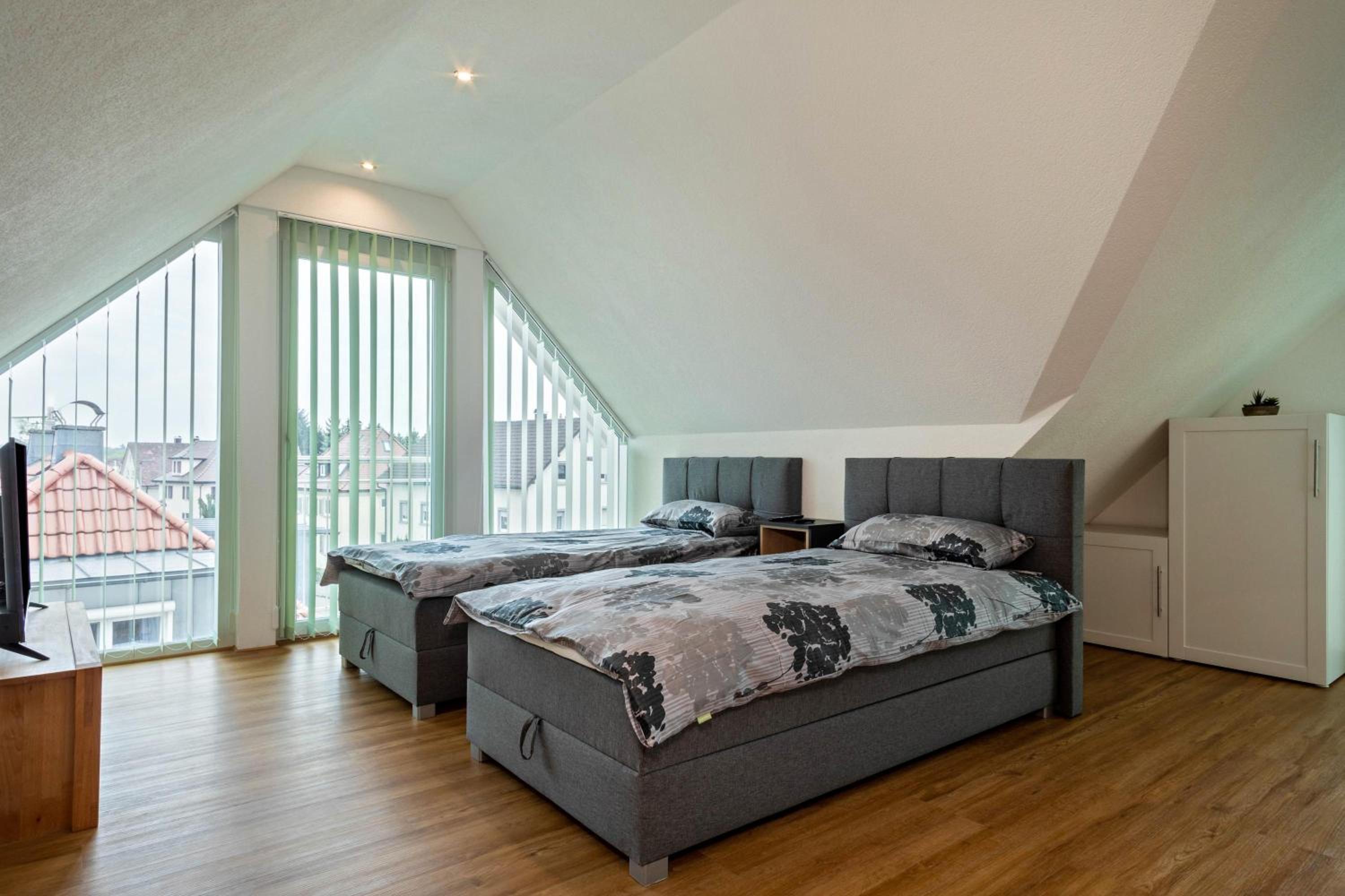 Two-Bedroom Deluxe Apartment with Garden View