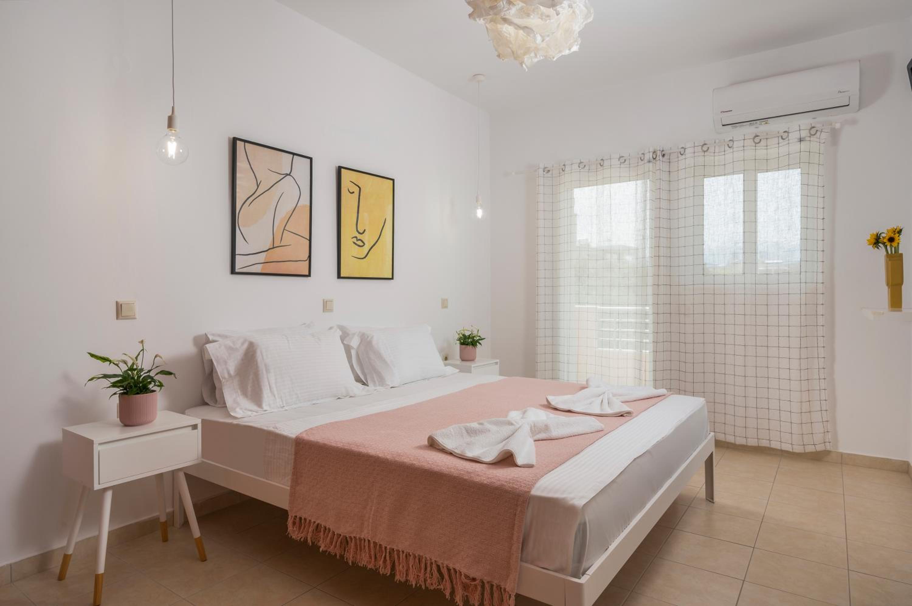 Two-Bedroom Apartment With Balcony photo 2