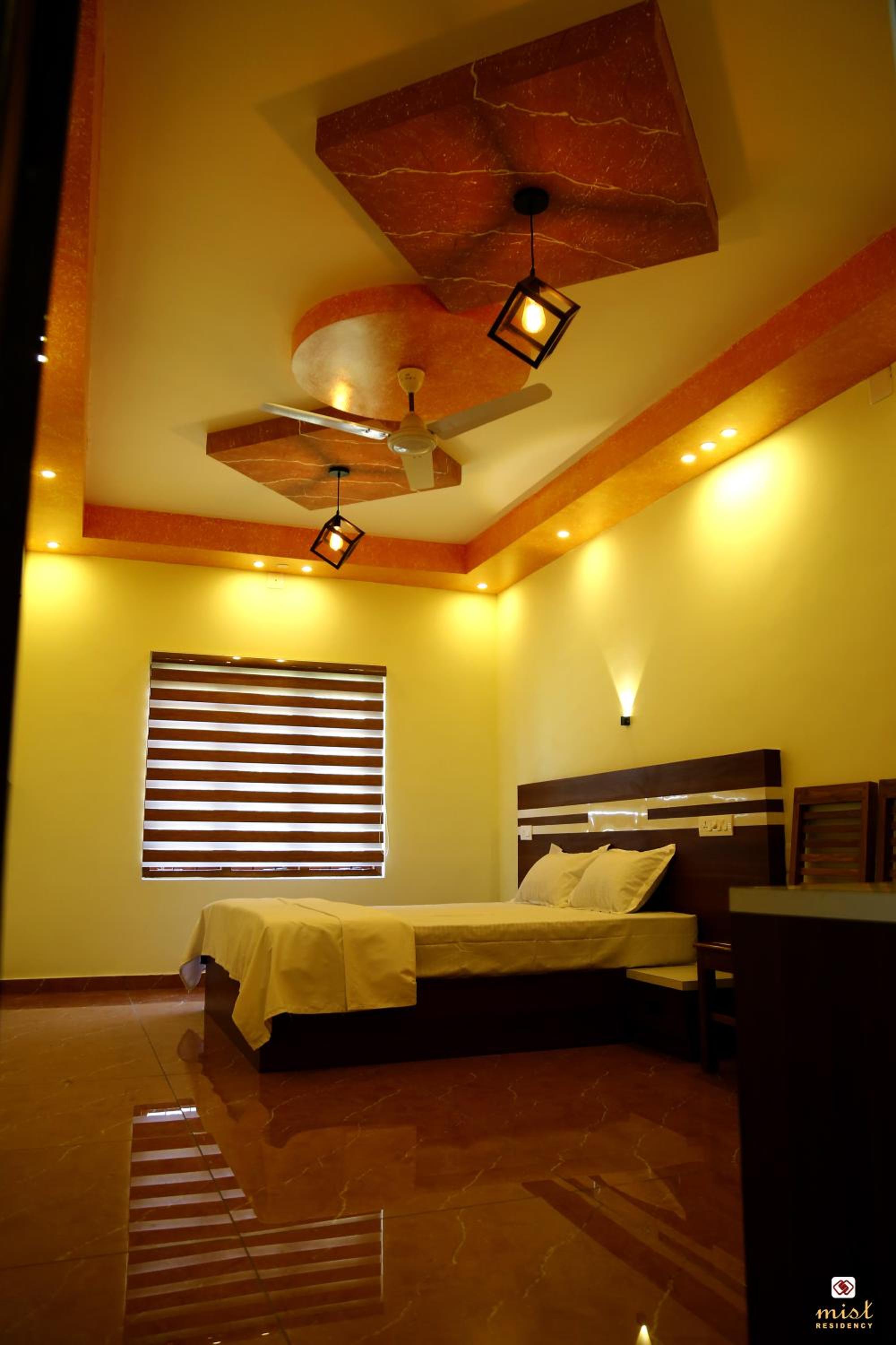 Standard Suite - Photo 8
