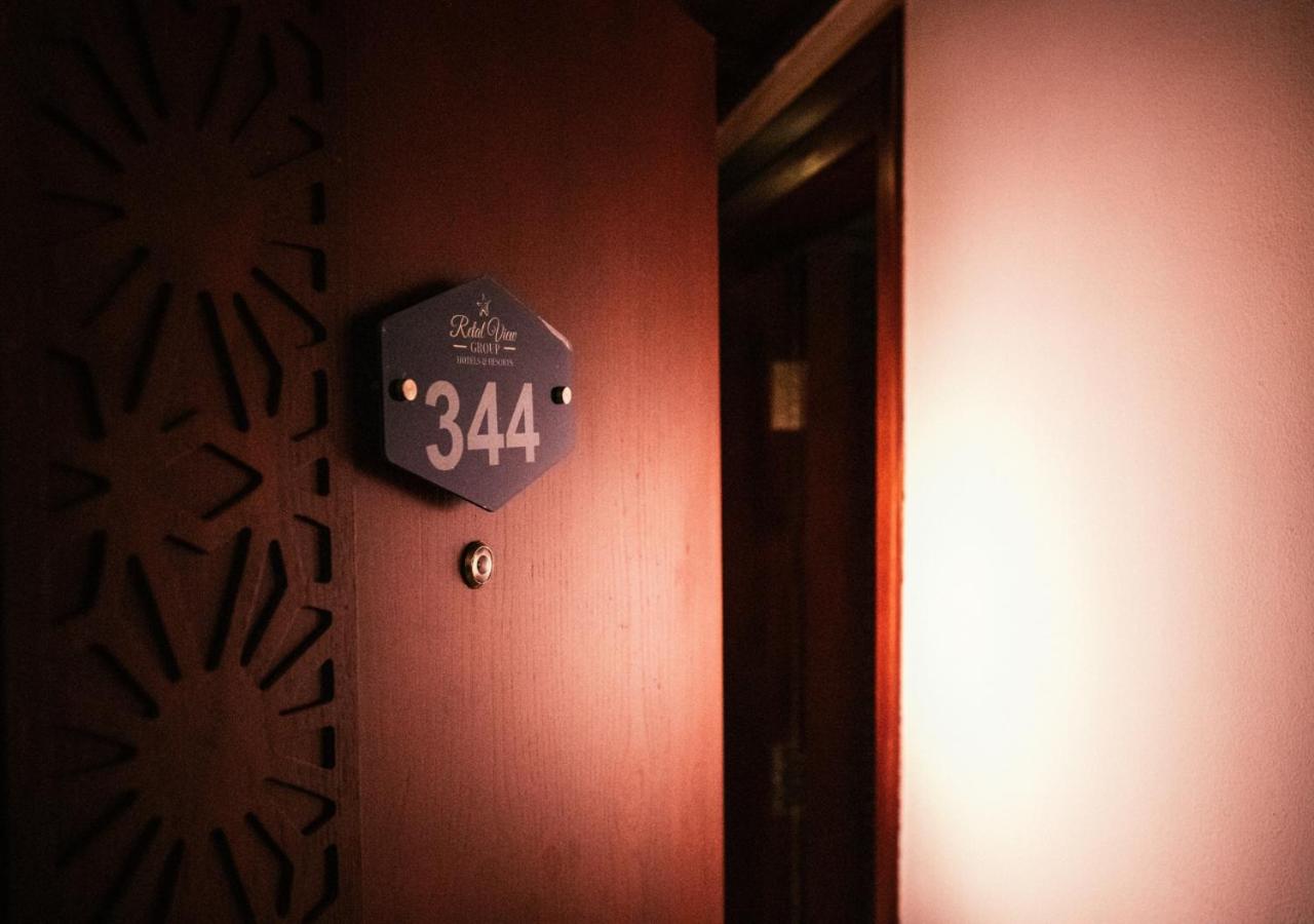 Deluxe Double or Twin Room with Sea View photo 3