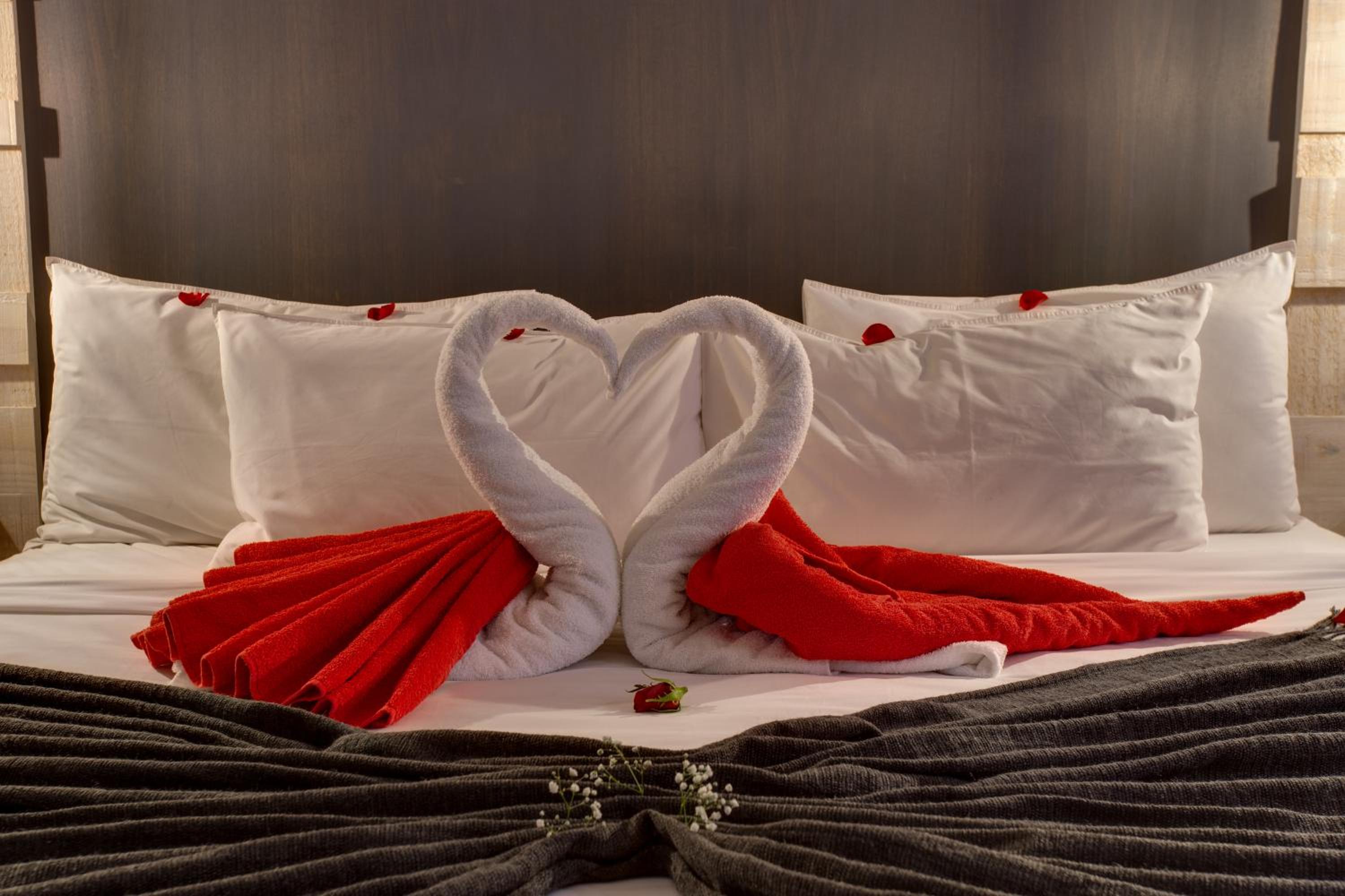 Double Room - Photo 2