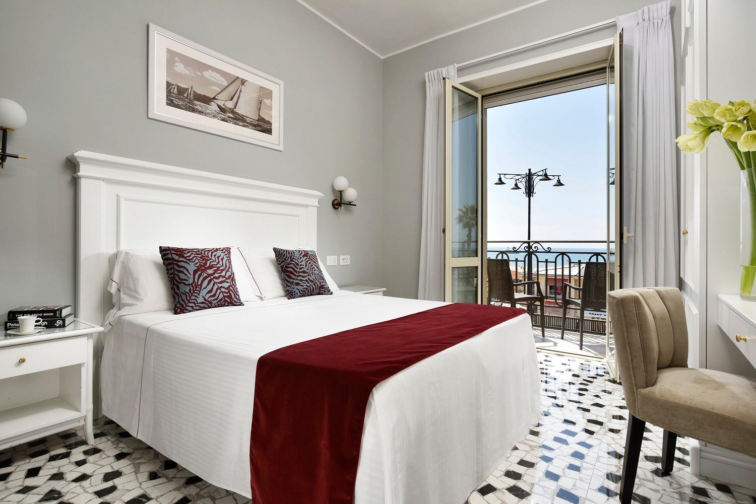 Panoramic Double room with Sea View and Balcony - Photo 1