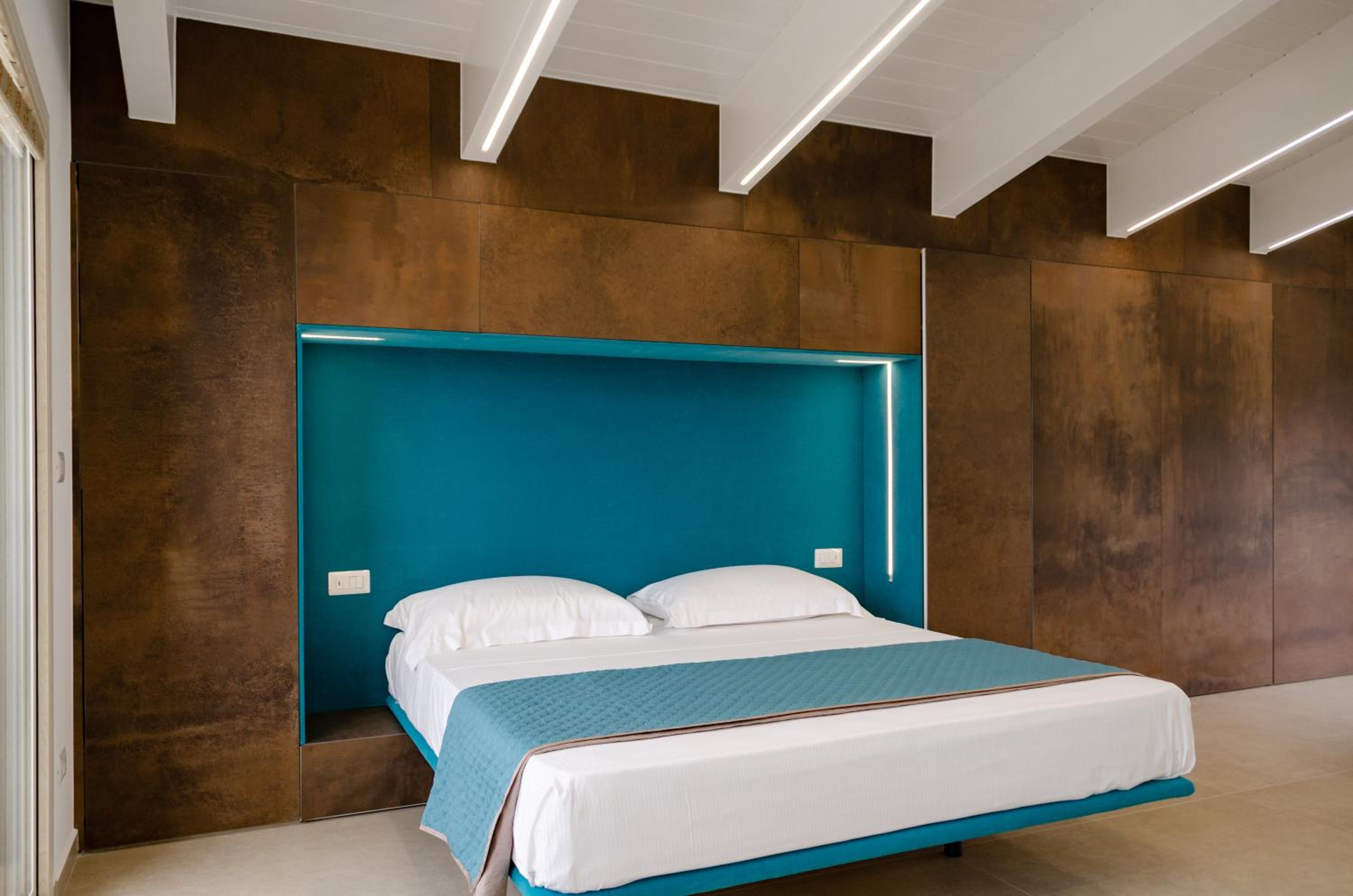 Studio Apartment with Sea View