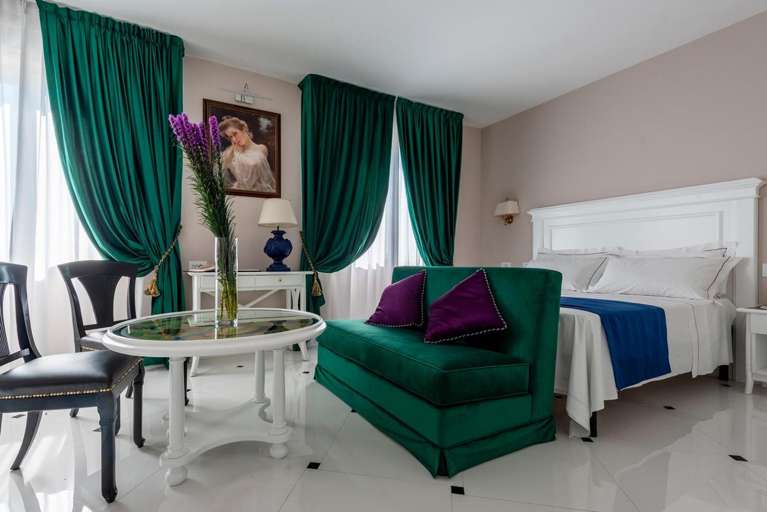 Prestige Double or Twin Room with Partial Sea View - Photo 1