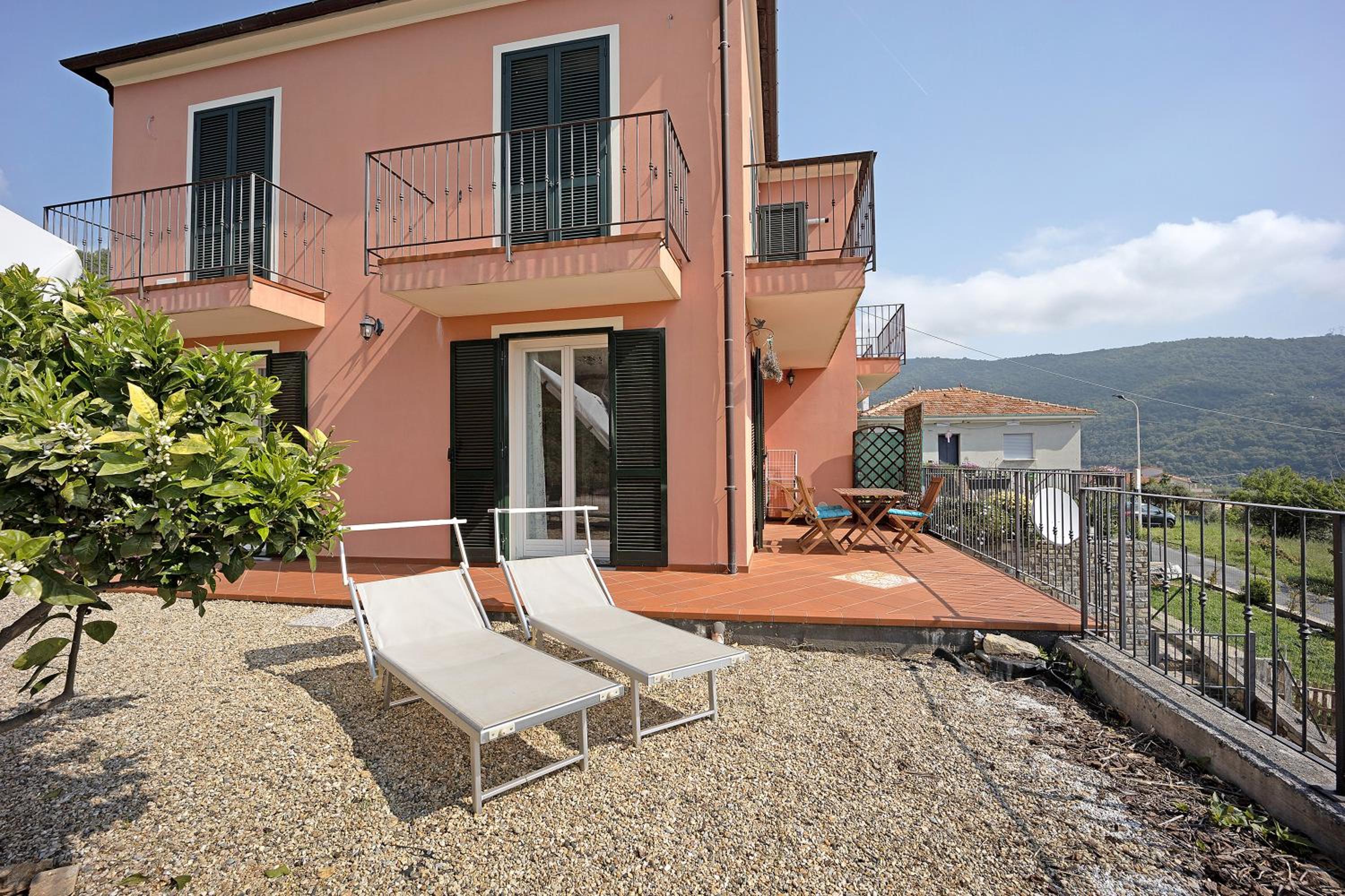 Studio Apartment with Sea View photo 3