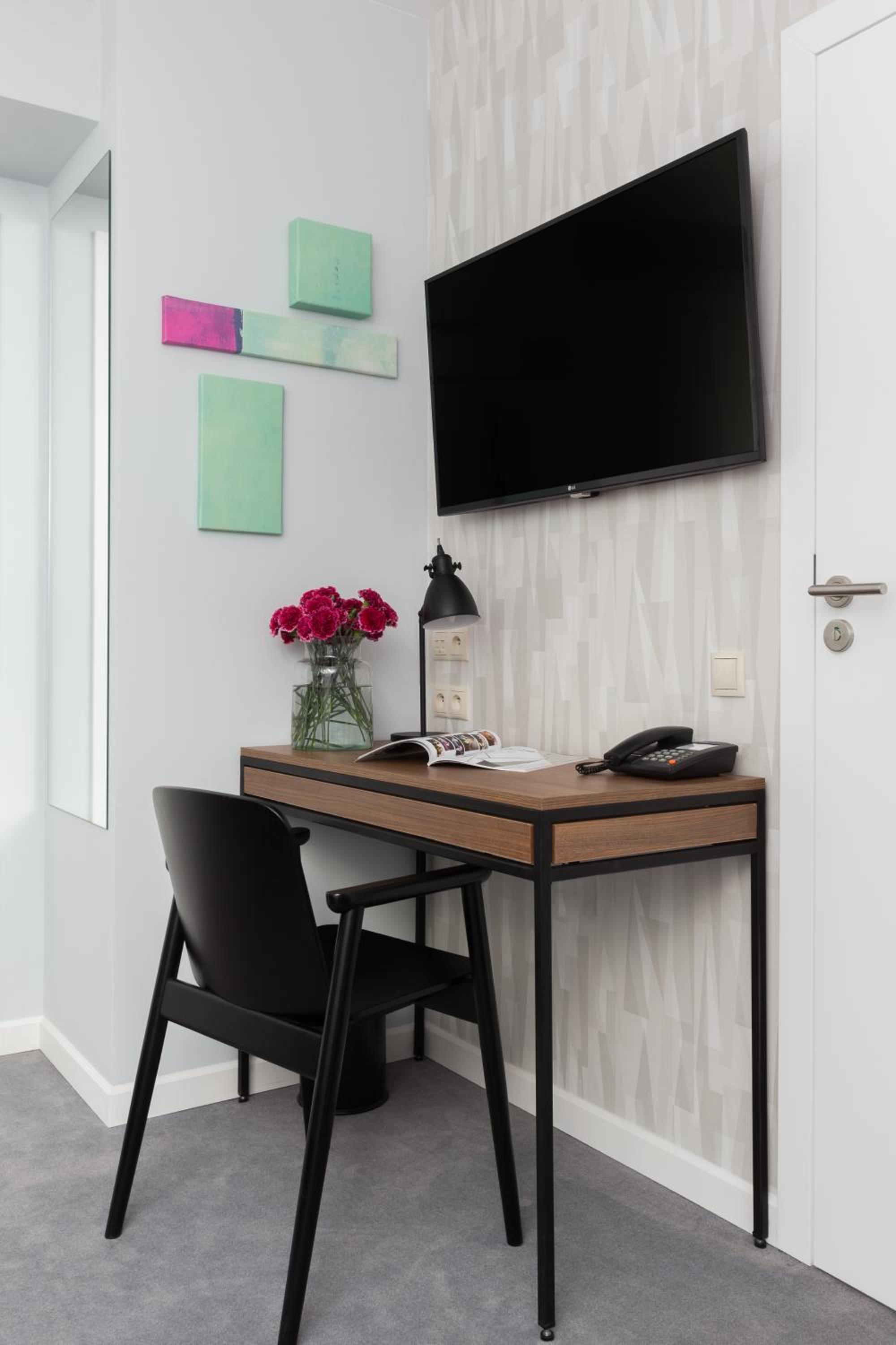 Standard Room photo 2