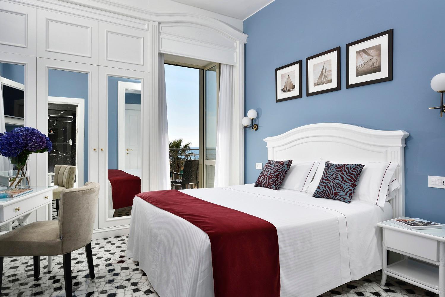 Panoramic Double room with Sea View and Balcony - Photo 6