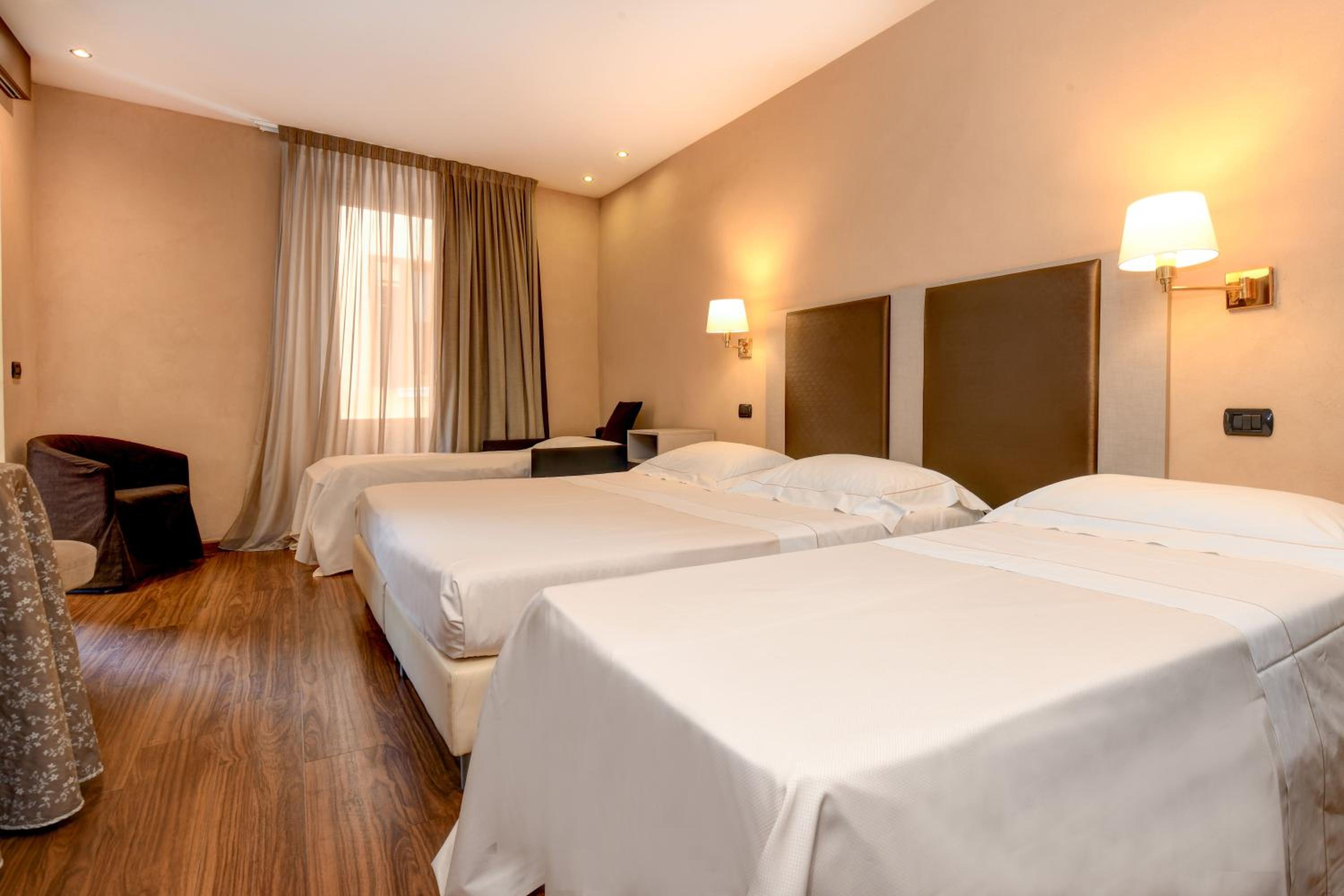 Superior Double Room - Photo 5
