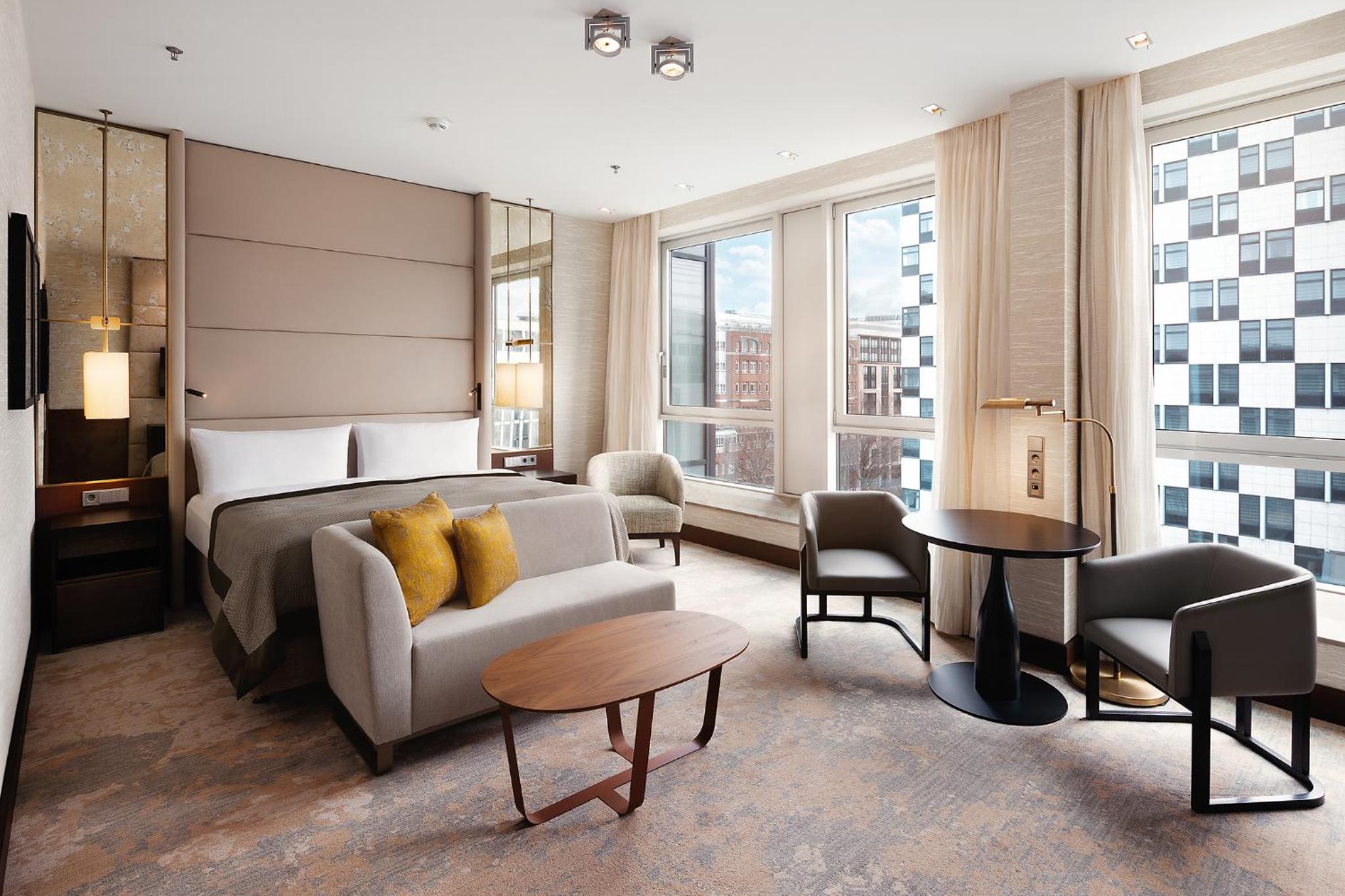 Premium King Room - Club Lounge Access