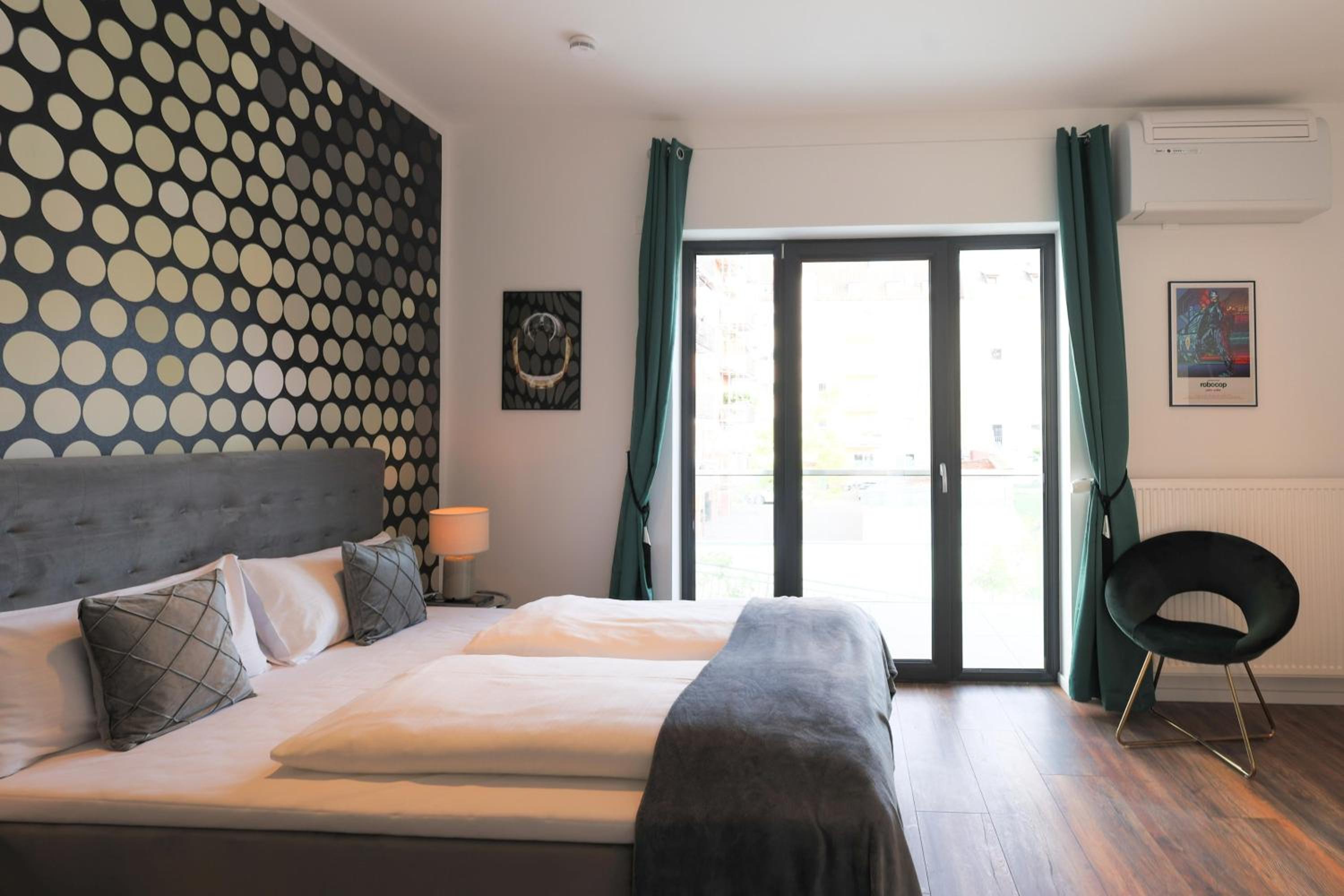 Superior-Studio Apartment with Balcony or Terrace - Photo 11