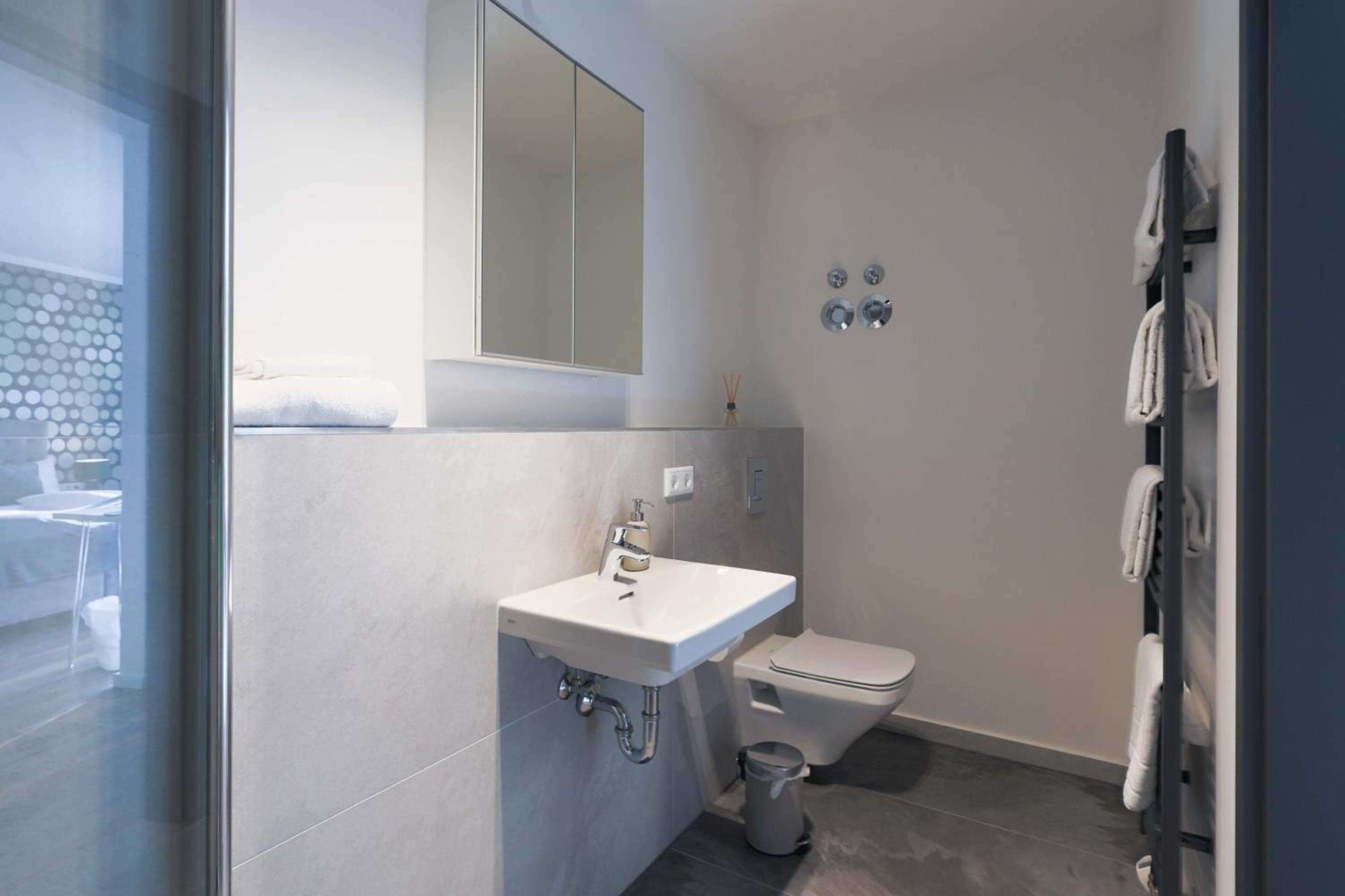 Comfort Suite Apartment - Photo 6