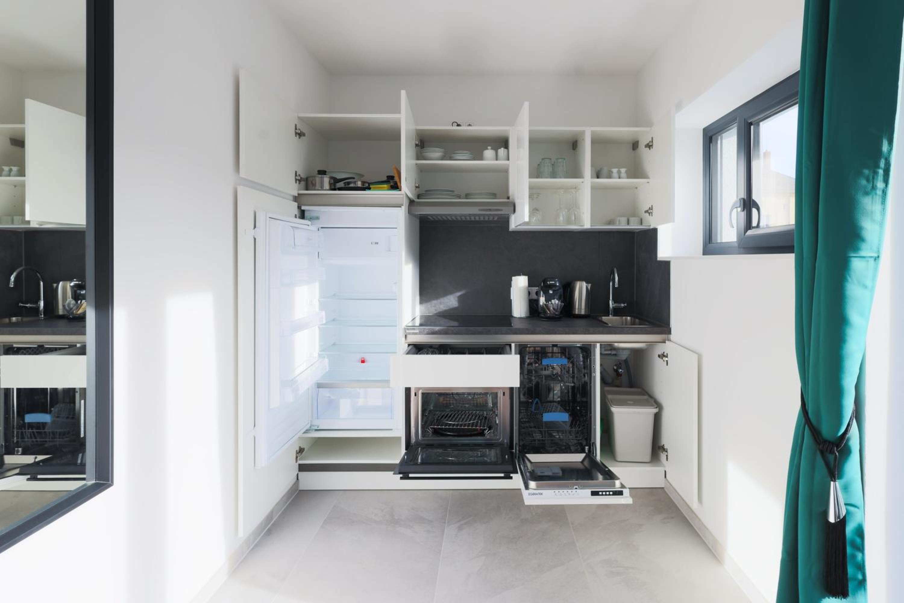 Comfort Suite Apartment - Photo 8