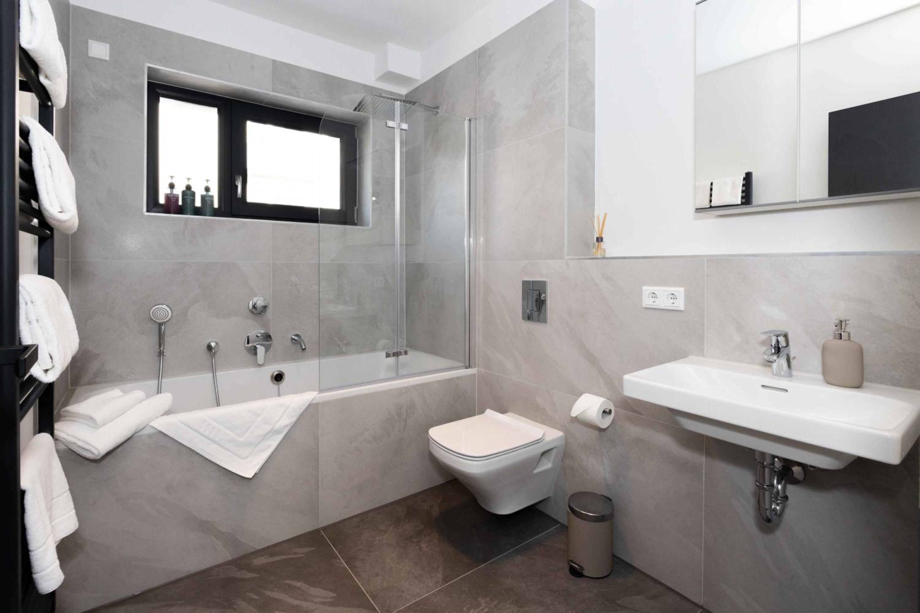 Comfort Suite Apartment - Photo 5