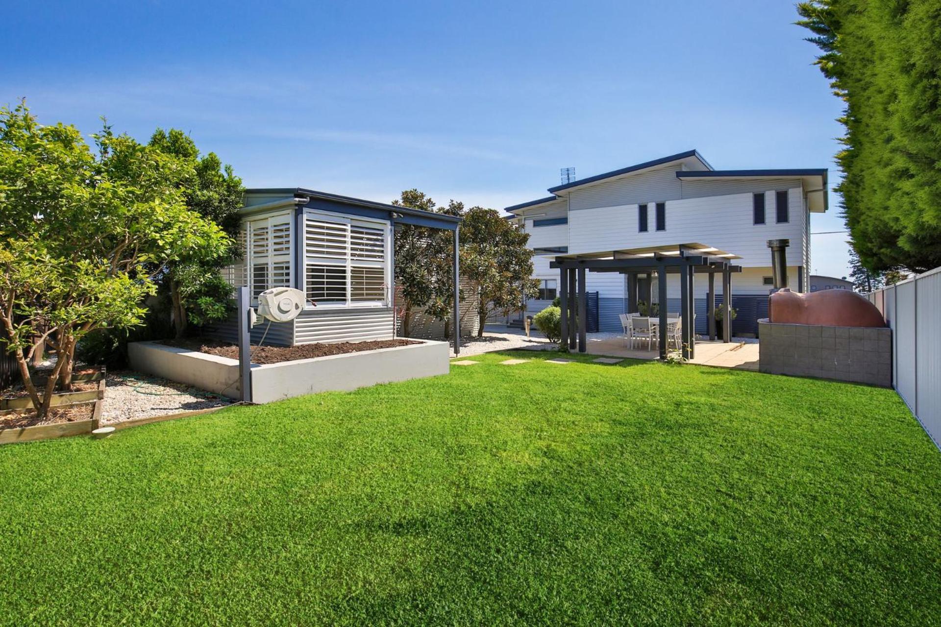 Four-Bedroom House photo 2