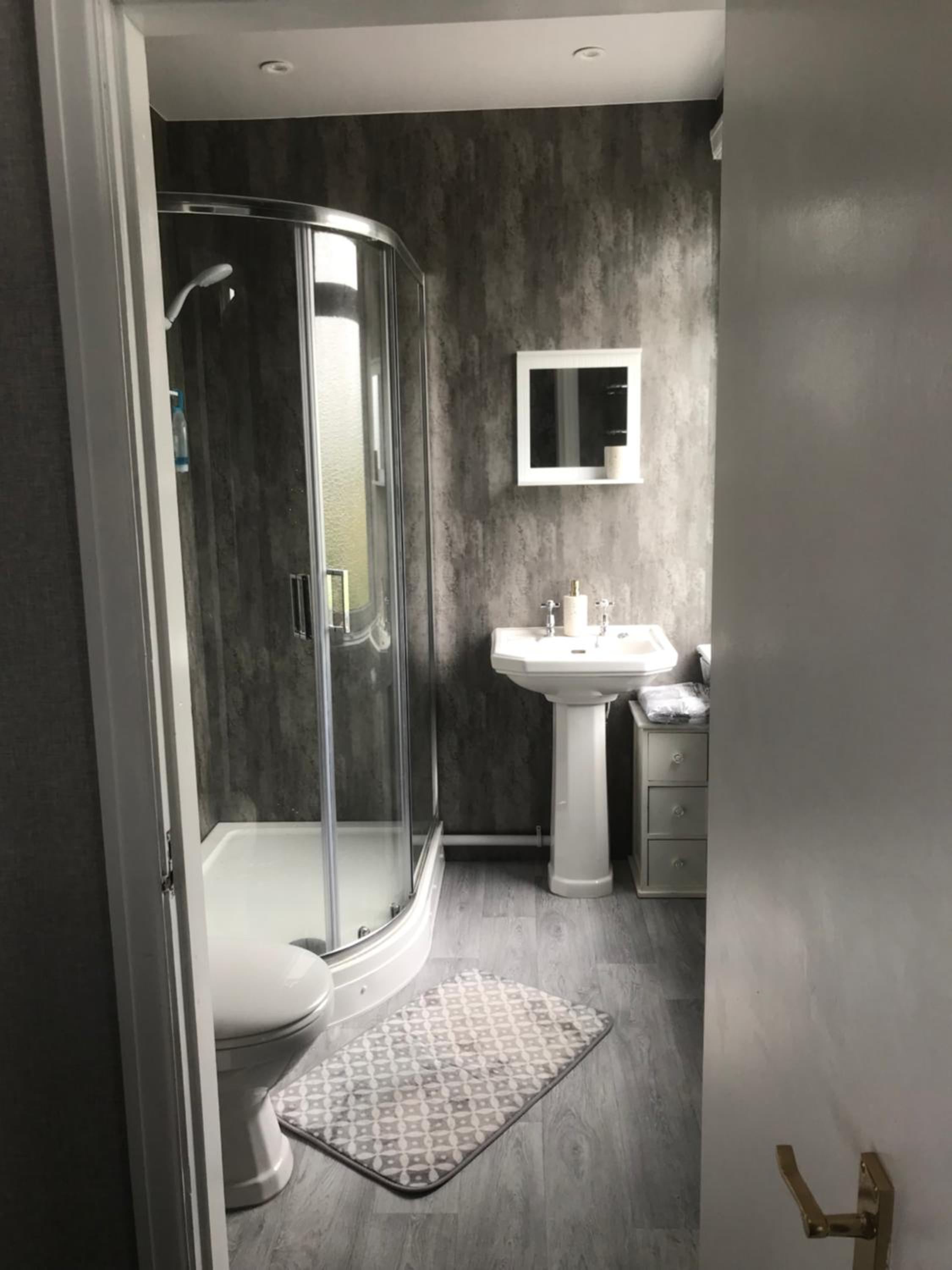 Double Room with Mountain View - Photo 4
