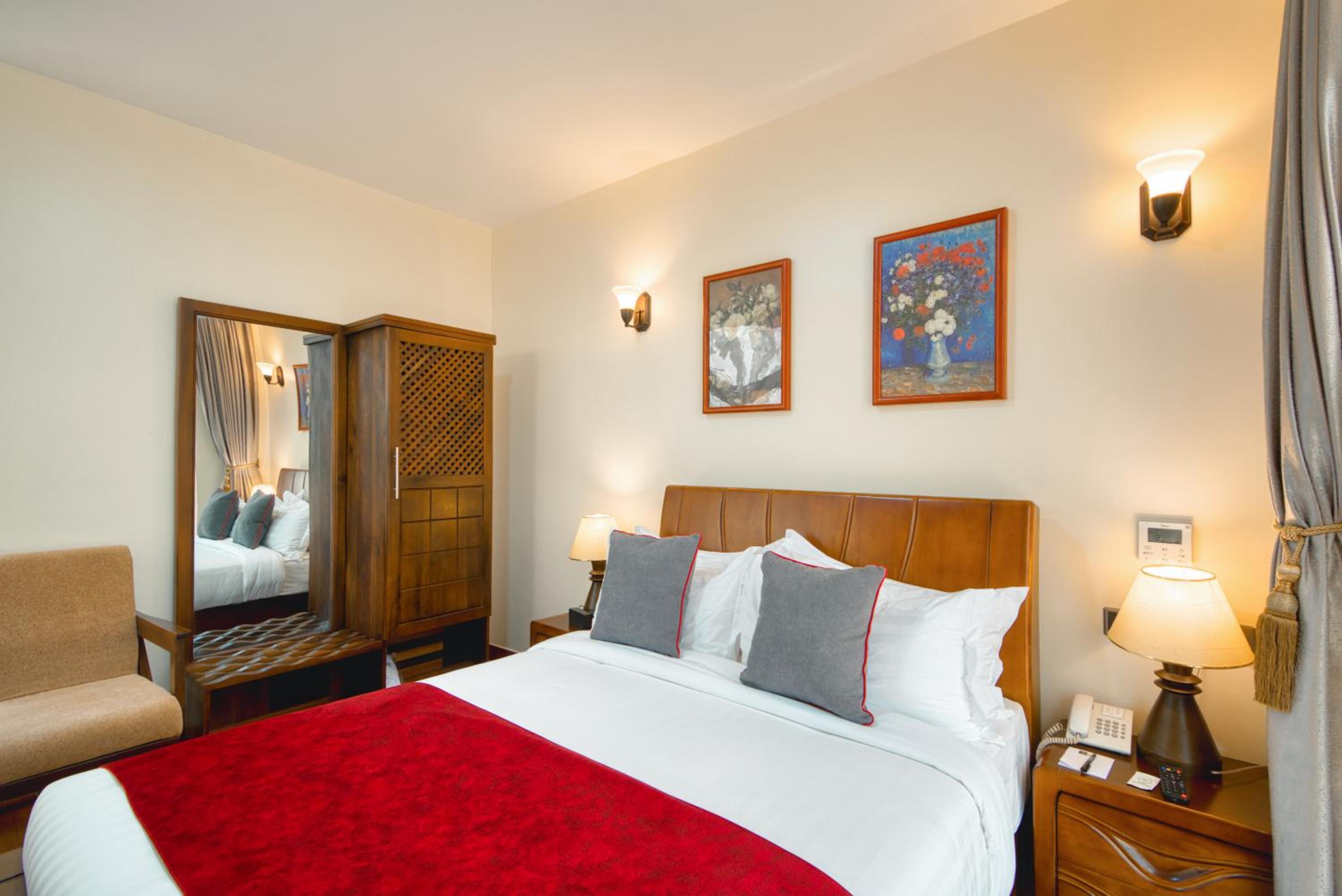 King Room with Mountain View - Photo 4