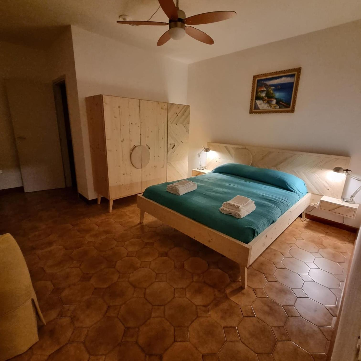 Deluxe Double Room with Shower - Photo 1